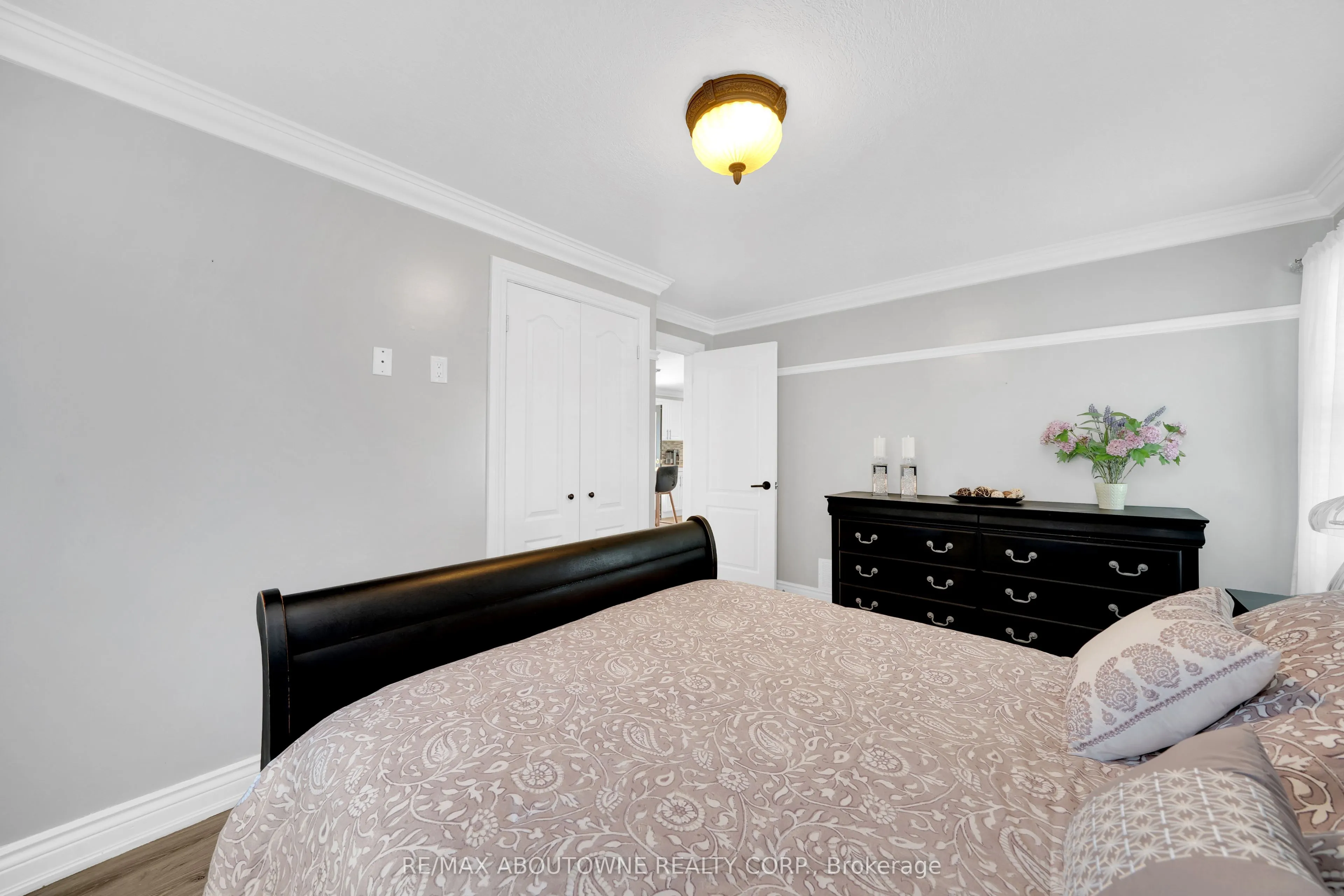 8 Wauchope Avenue