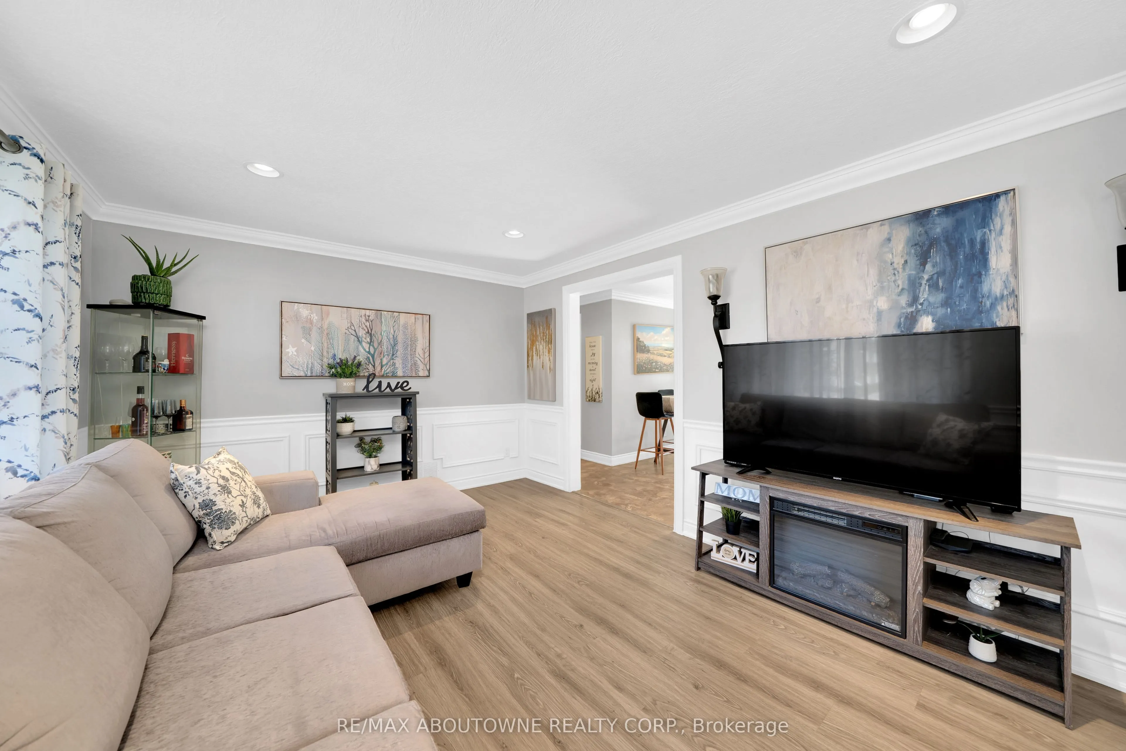 8 Wauchope Avenue