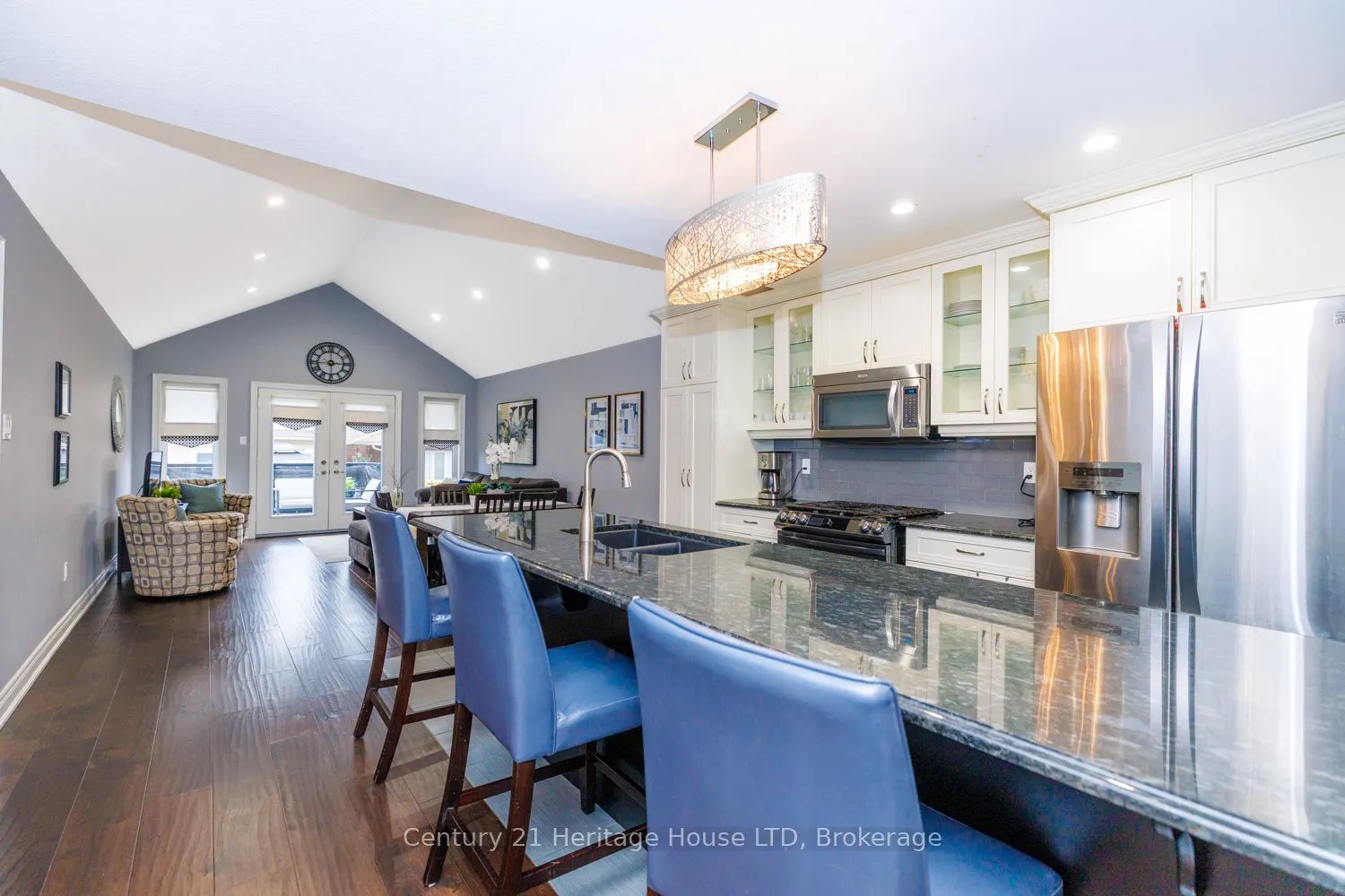 7 Kenmar Court