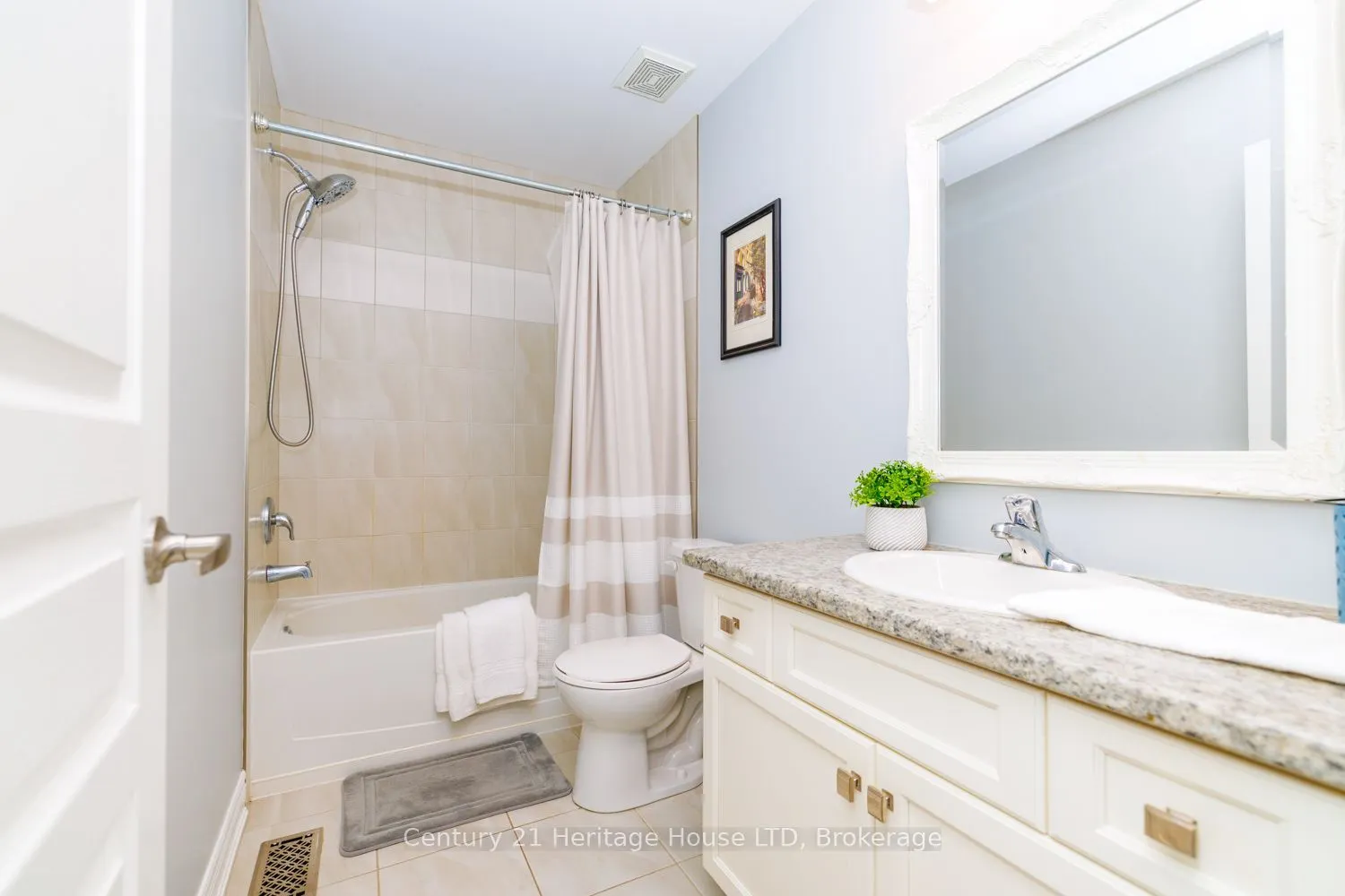 7 Kenmar Court