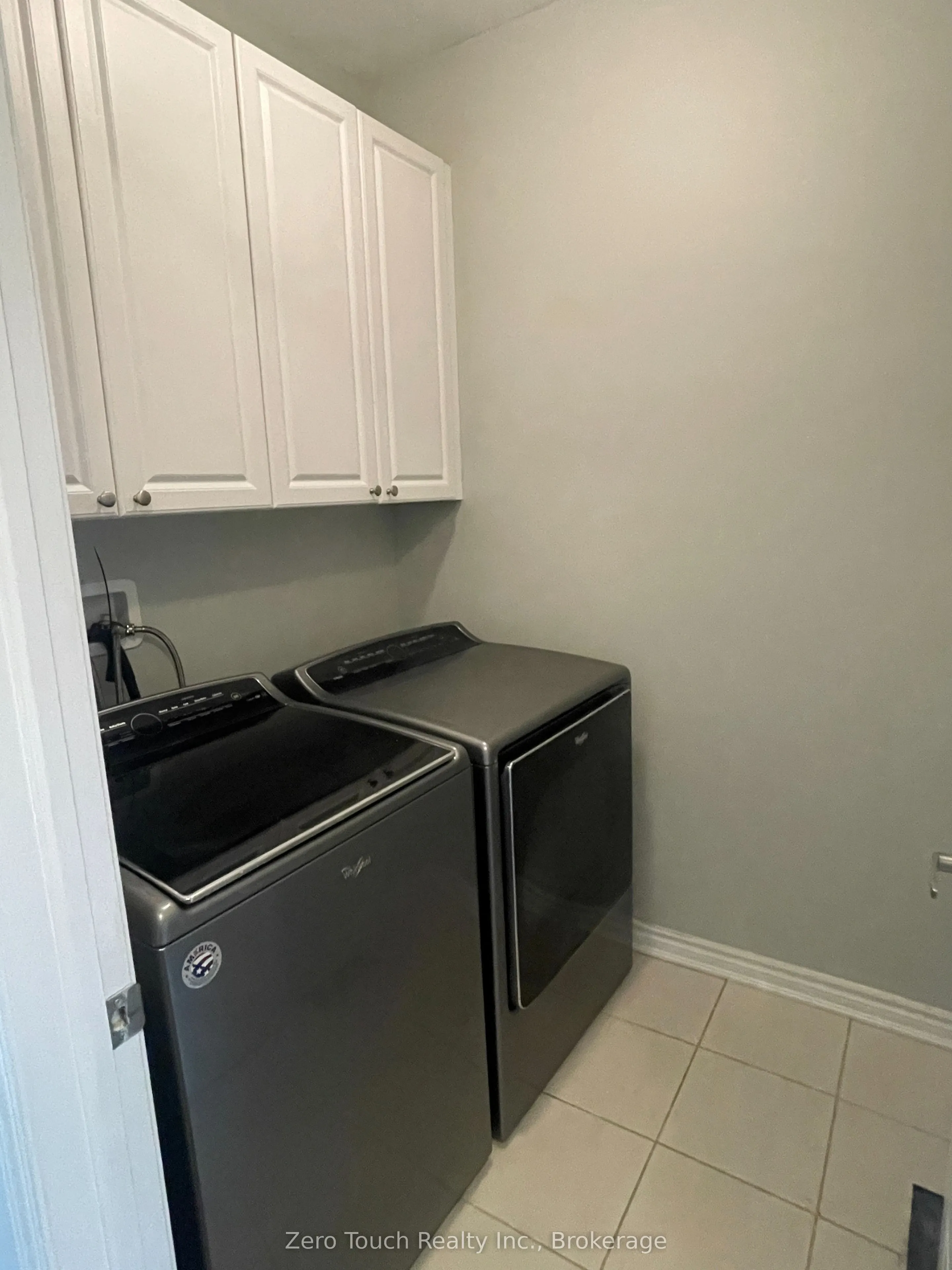 127 Watermill Street W