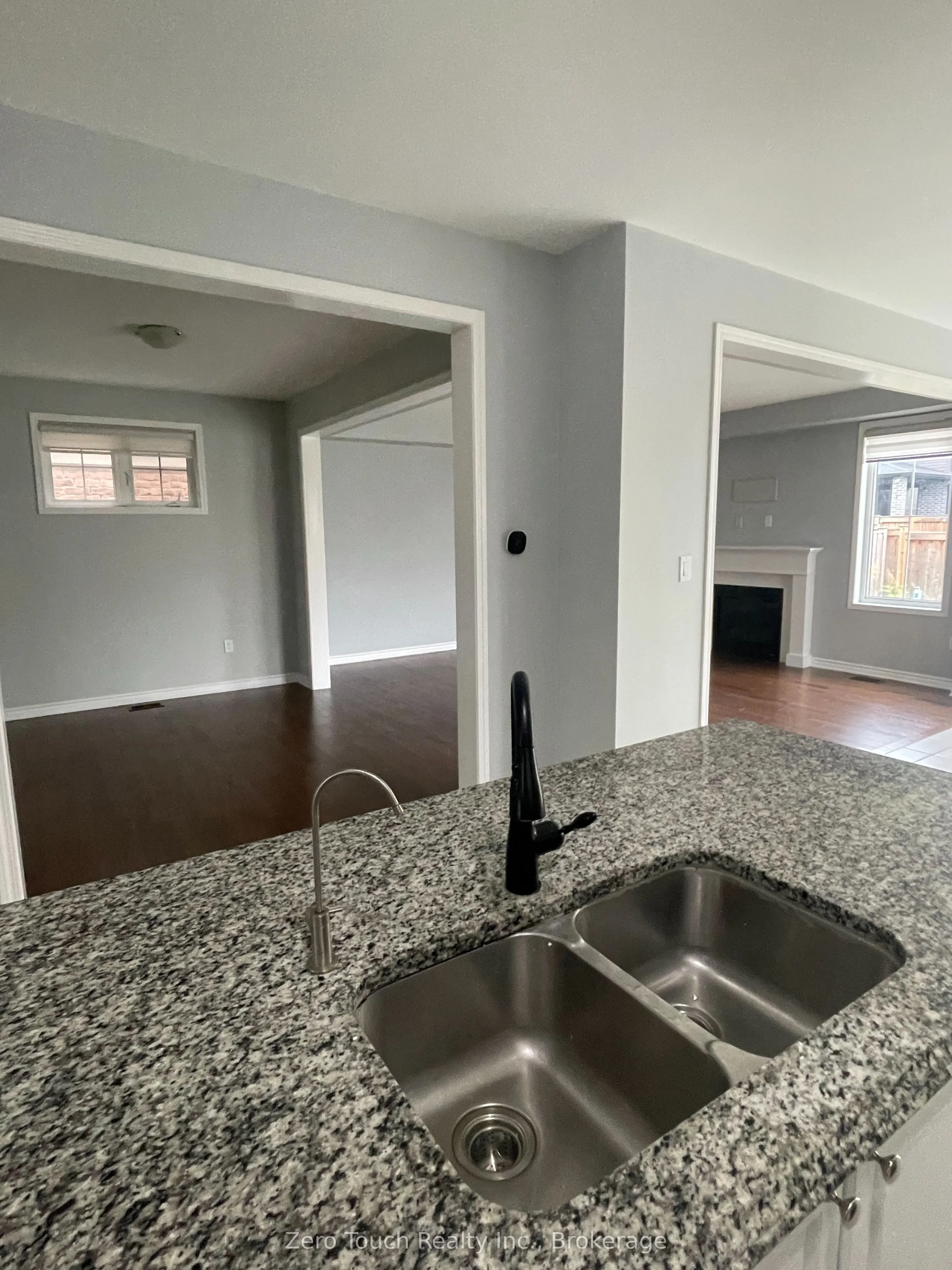 127 Watermill Street W