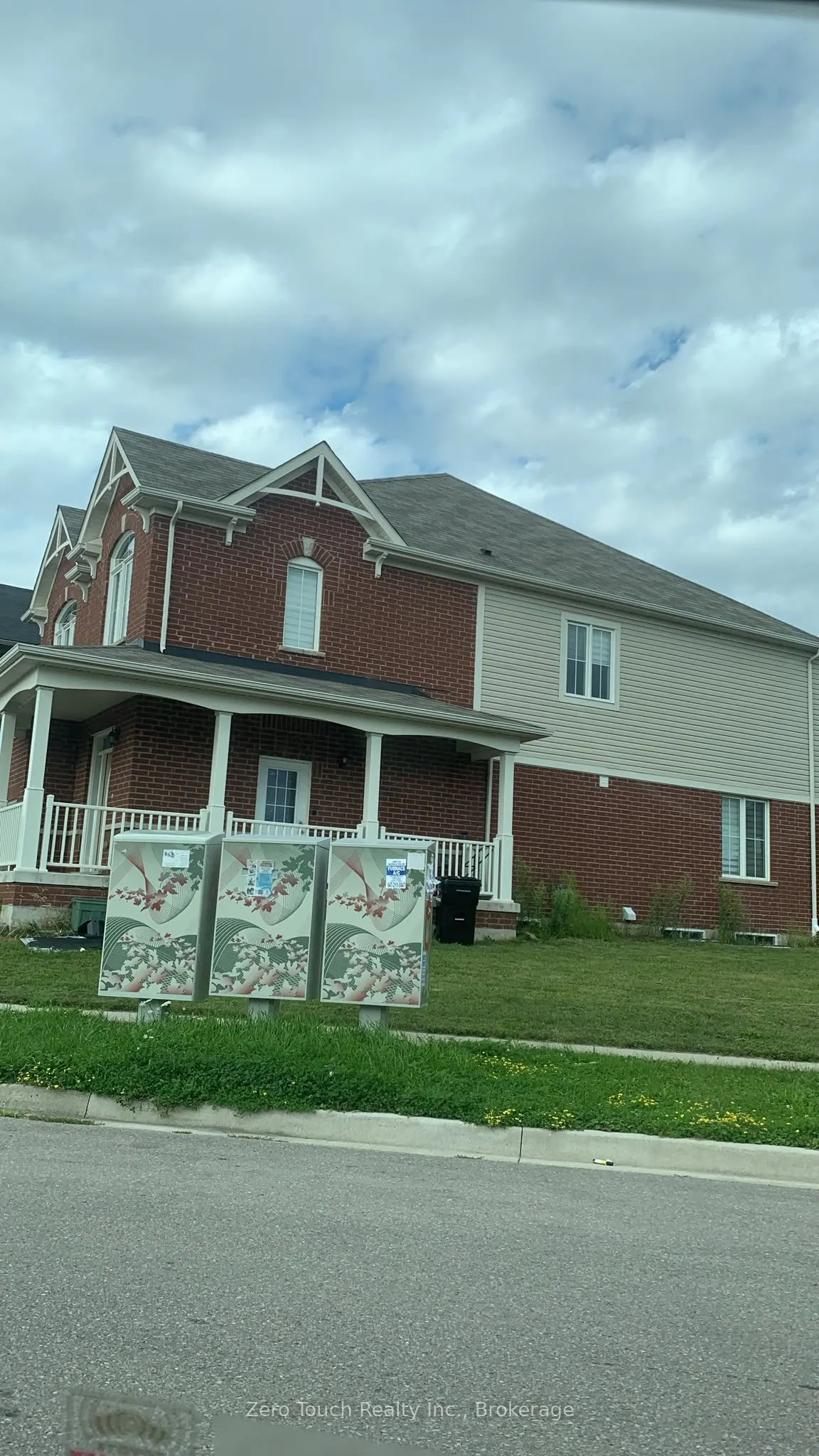 127 Watermill Street W