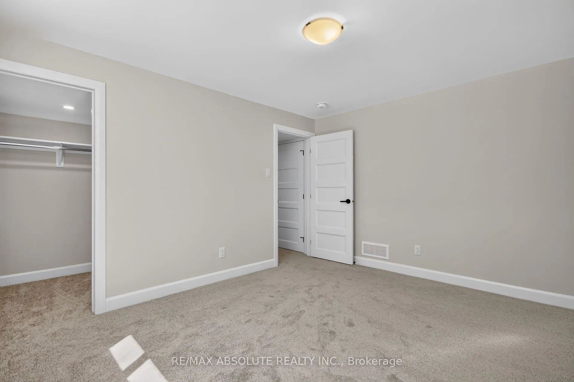 515 Swinley Avenue