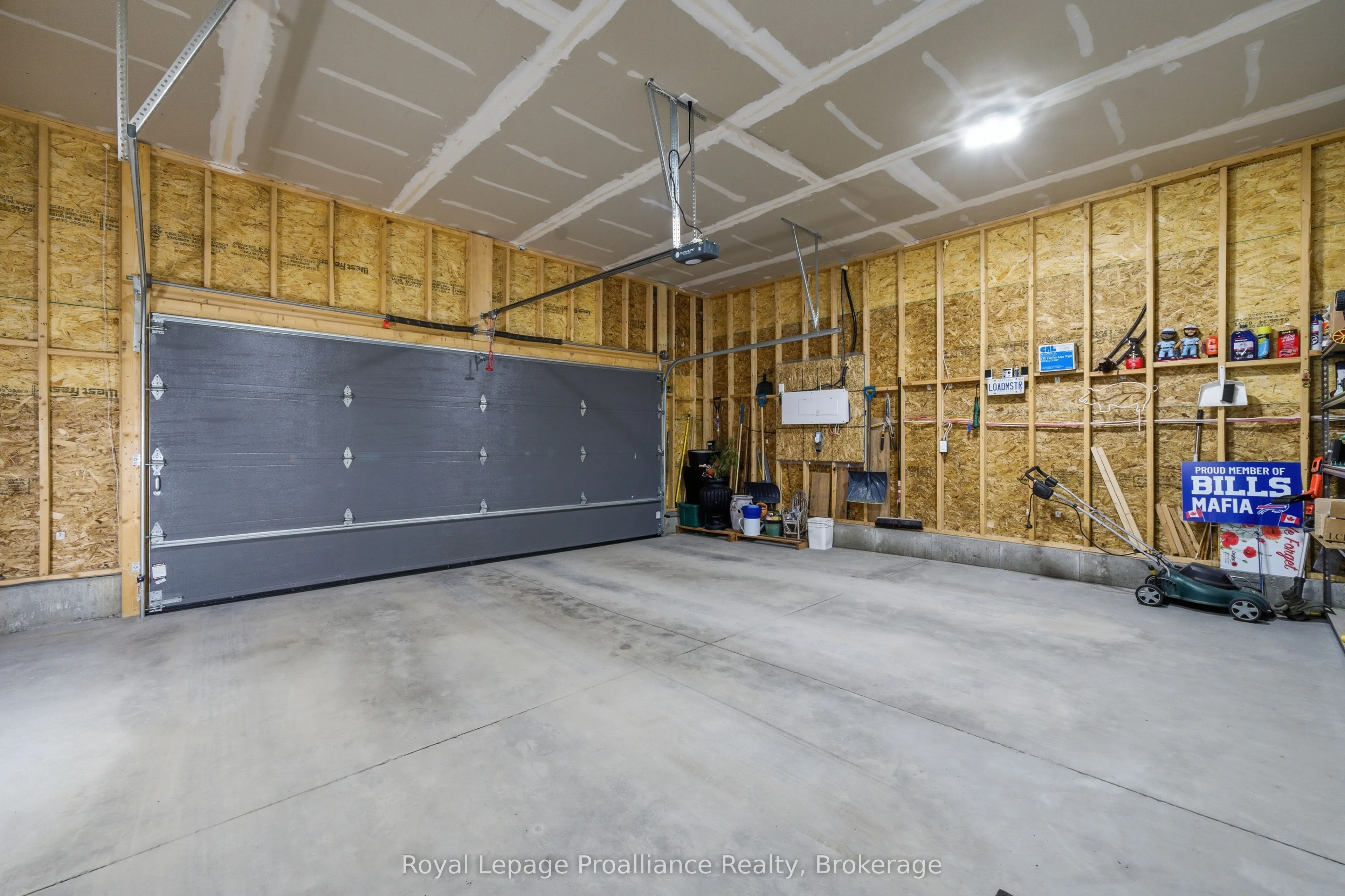 48 Deerview Drive