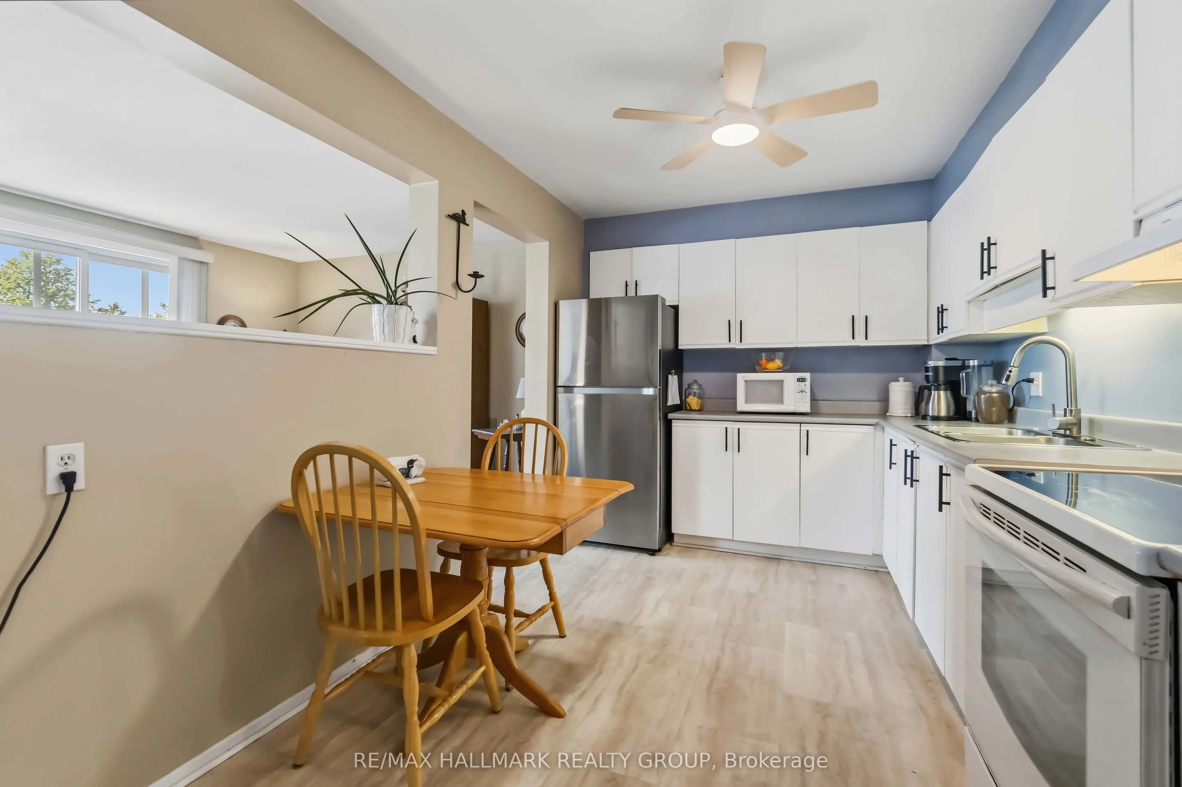 218 Viewmount Drive #400