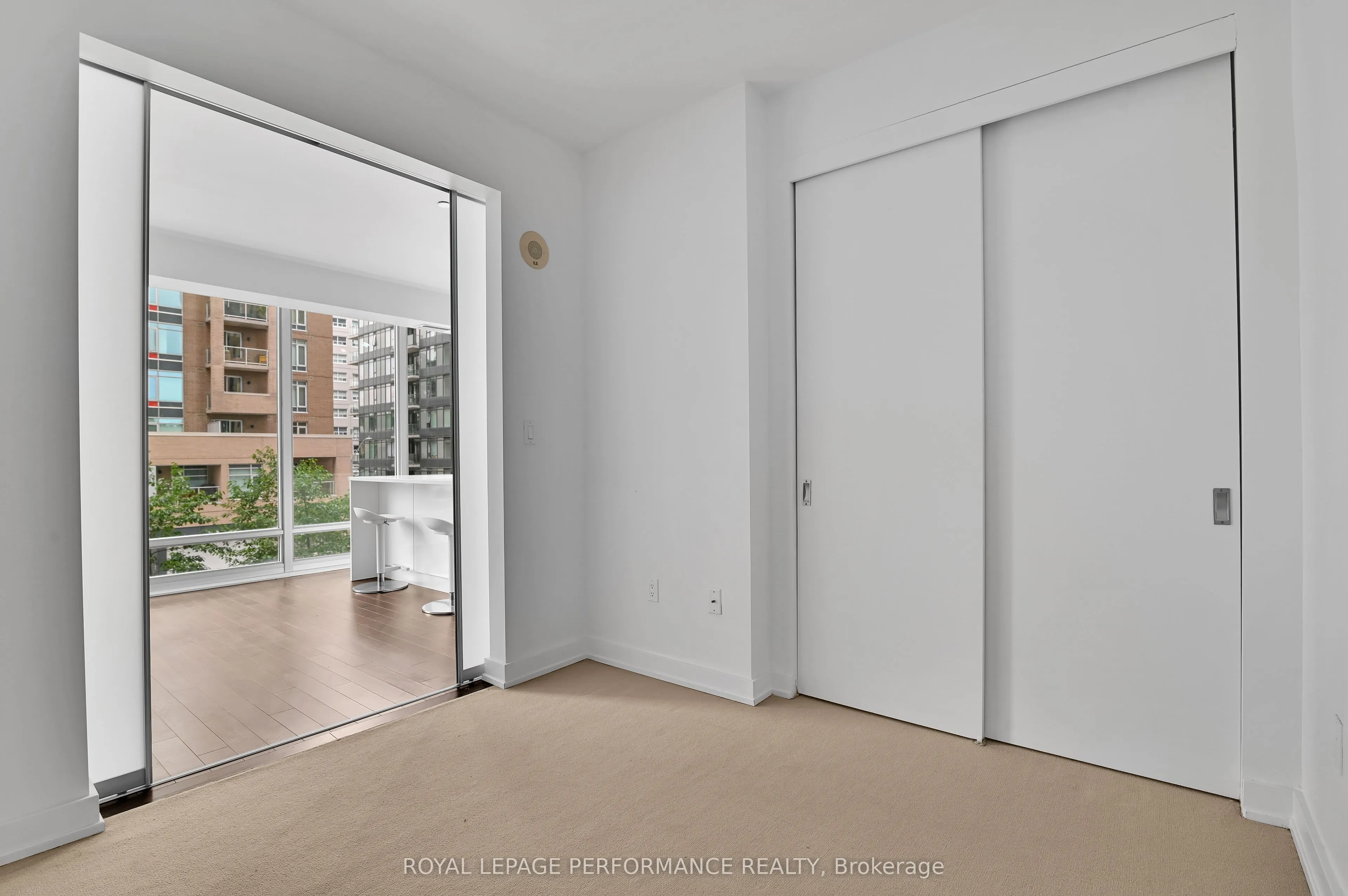 111 Champagne Avenue S #202