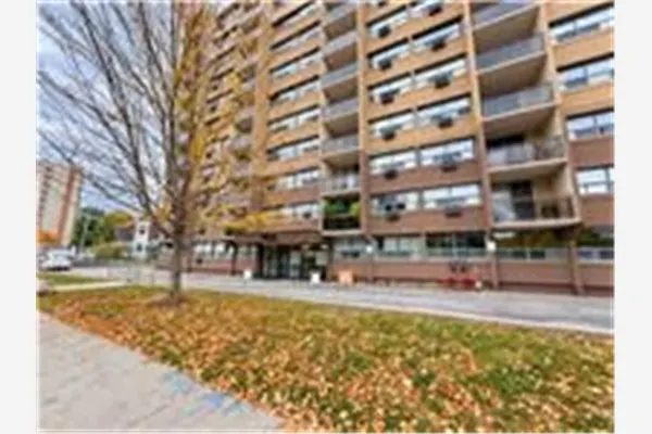 1950 Main Street W