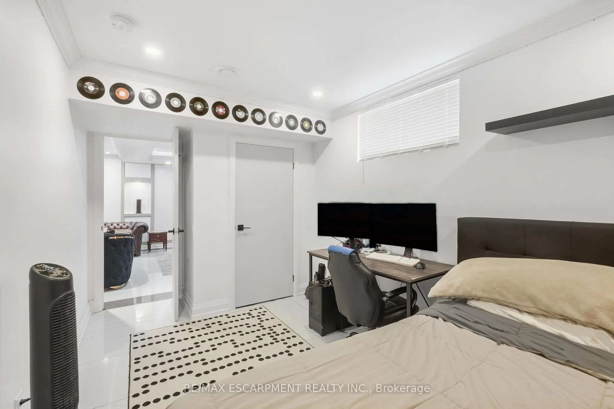 88 Eringate Court