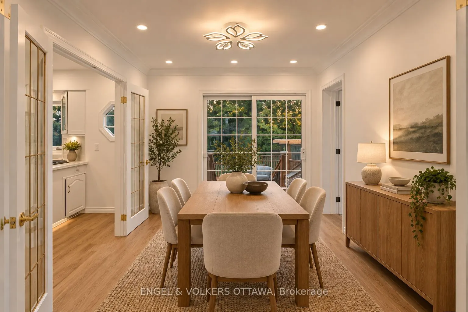 5293 Mclean Crescent