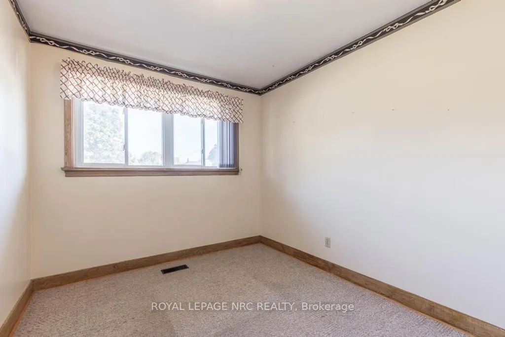 10 Ridgeview Avenue