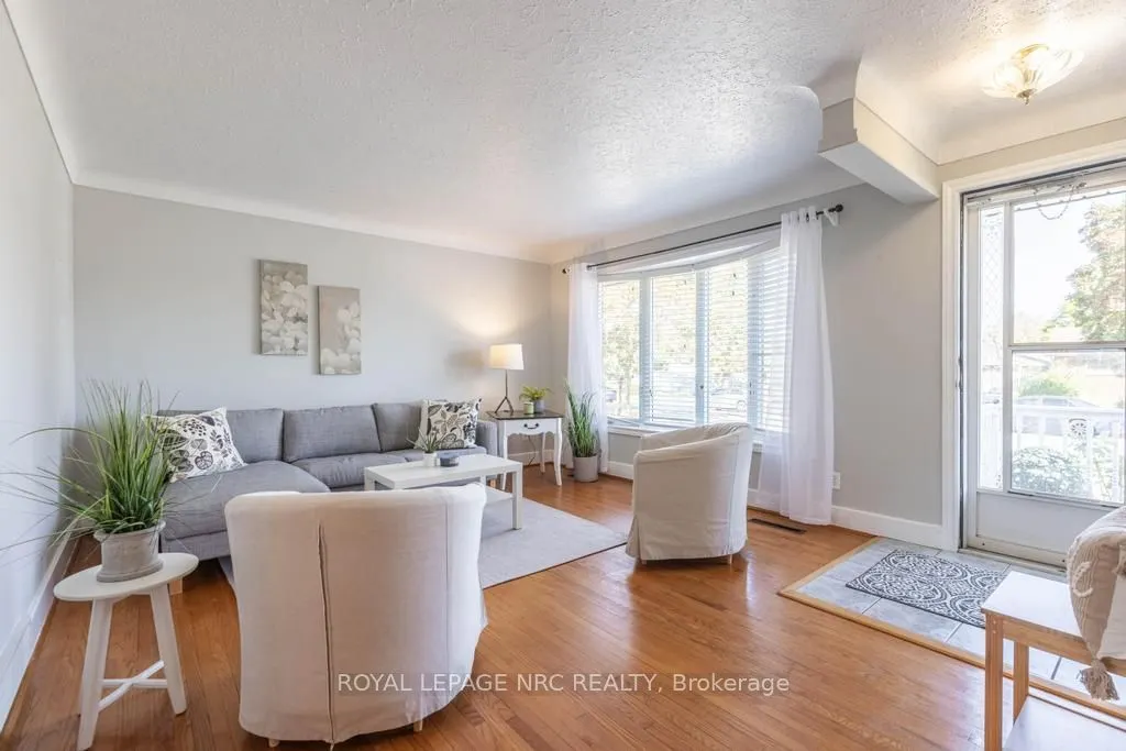 10 Ridgeview Avenue