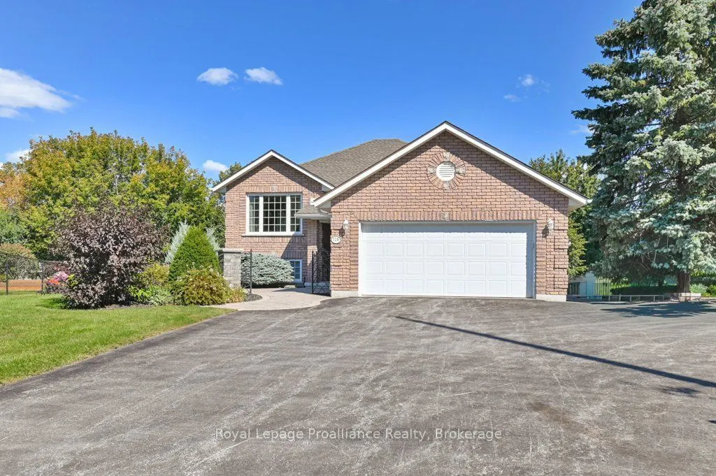 128 Maple Drive