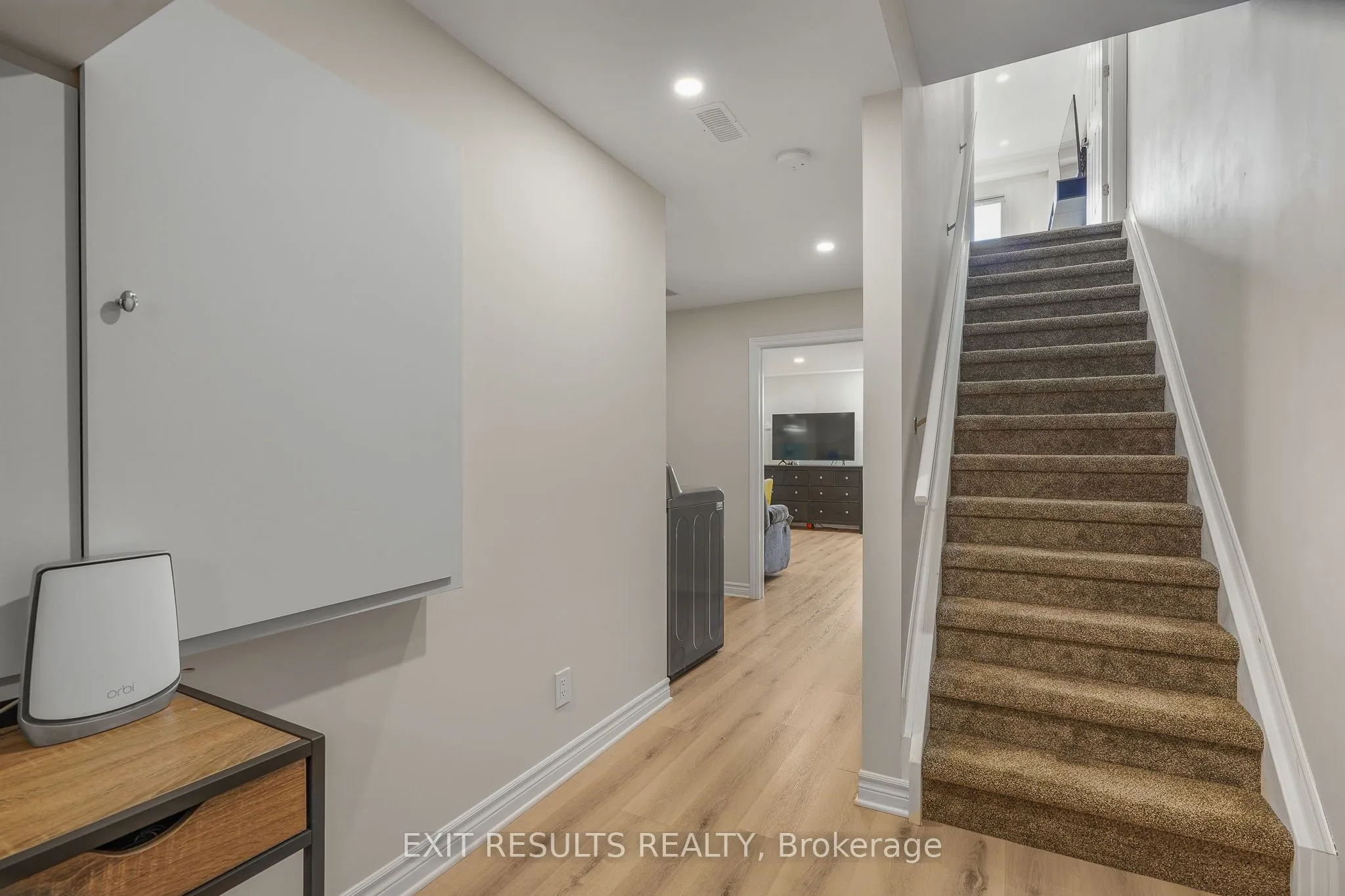 2609 RAYMOND Street