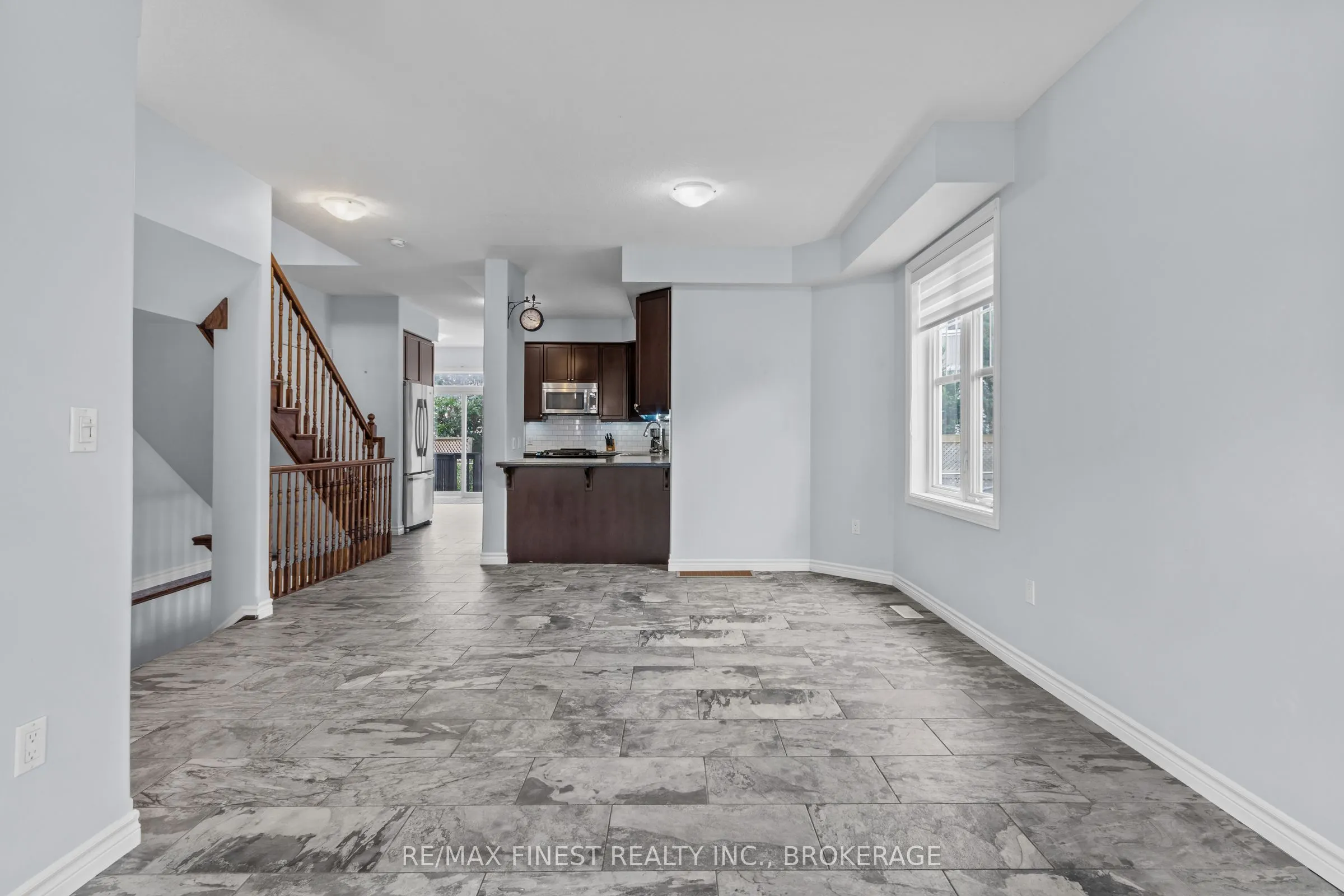 893 Ascot Lane