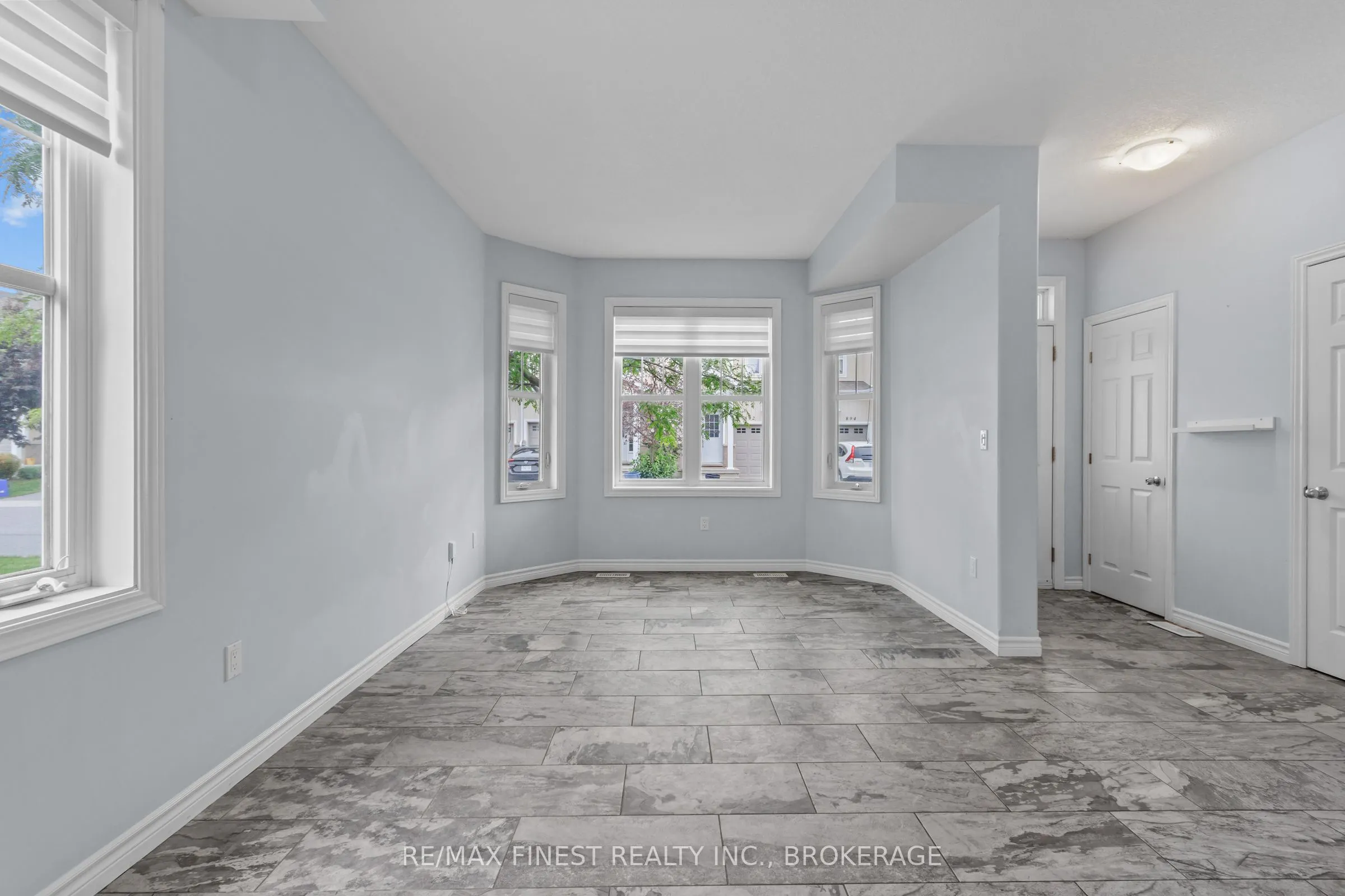 893 Ascot Lane