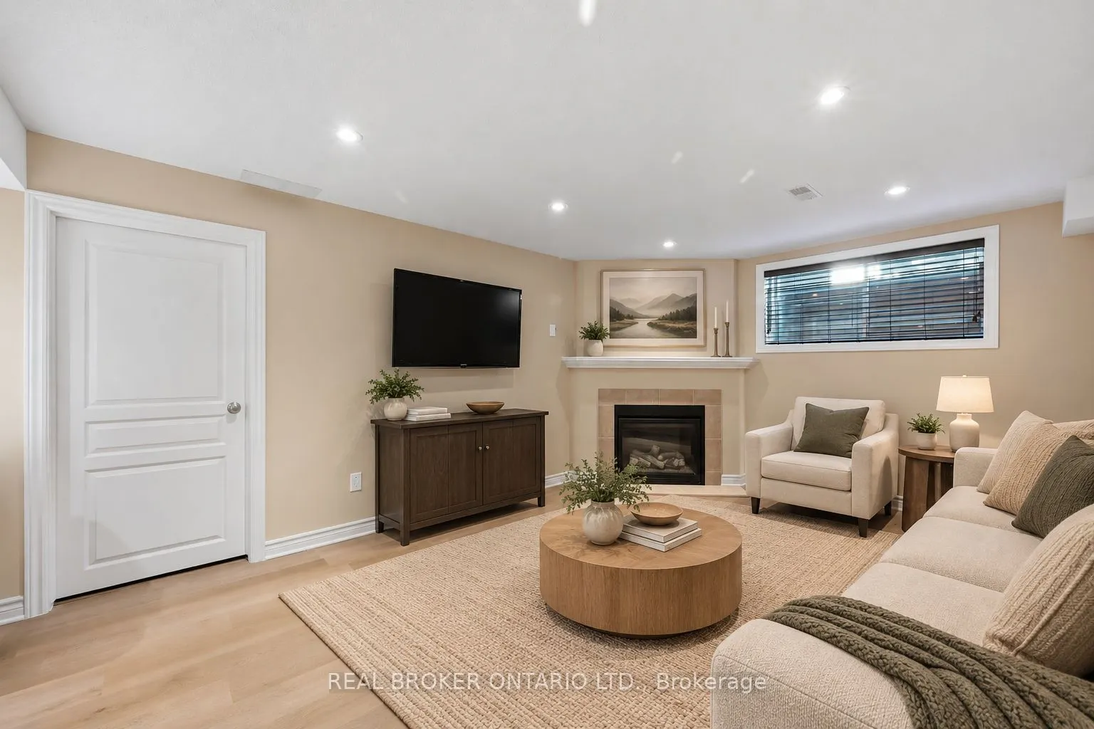 2221 Angelica Avenue
