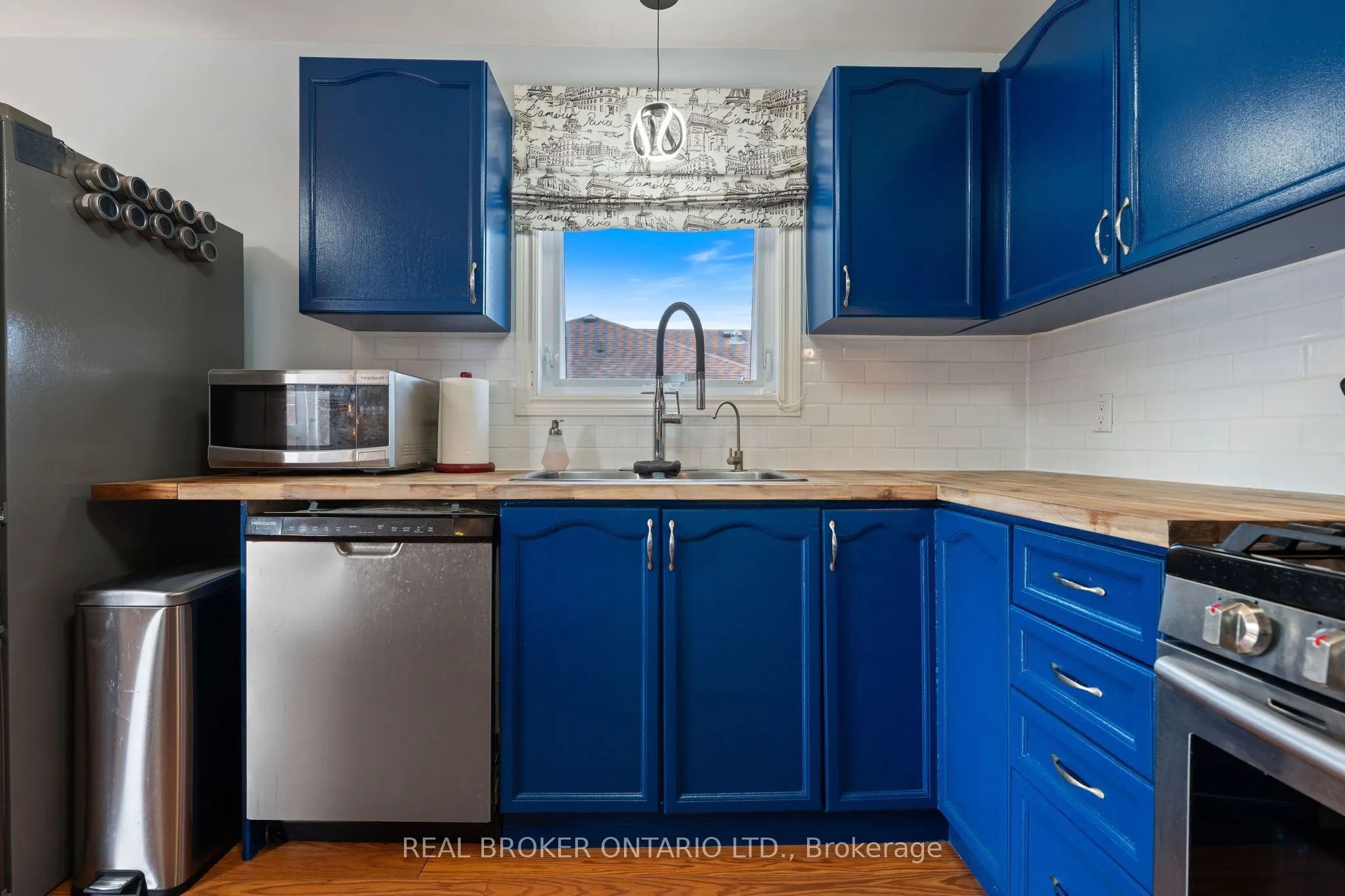 31 BECKETT Boulevard