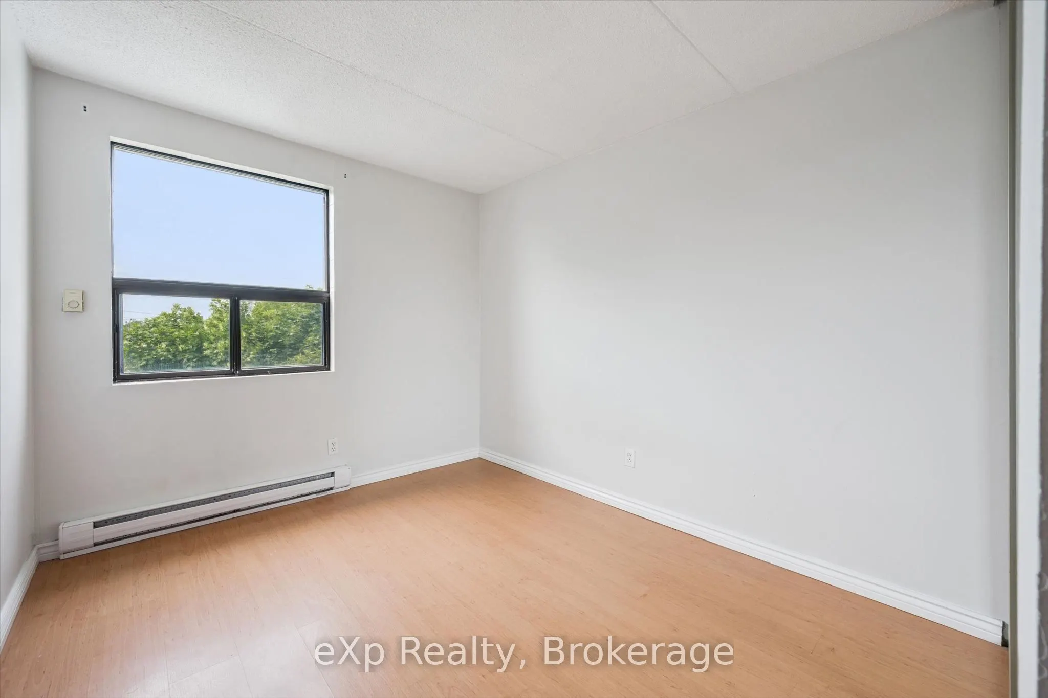65 Silvercreek Parkway N #404
