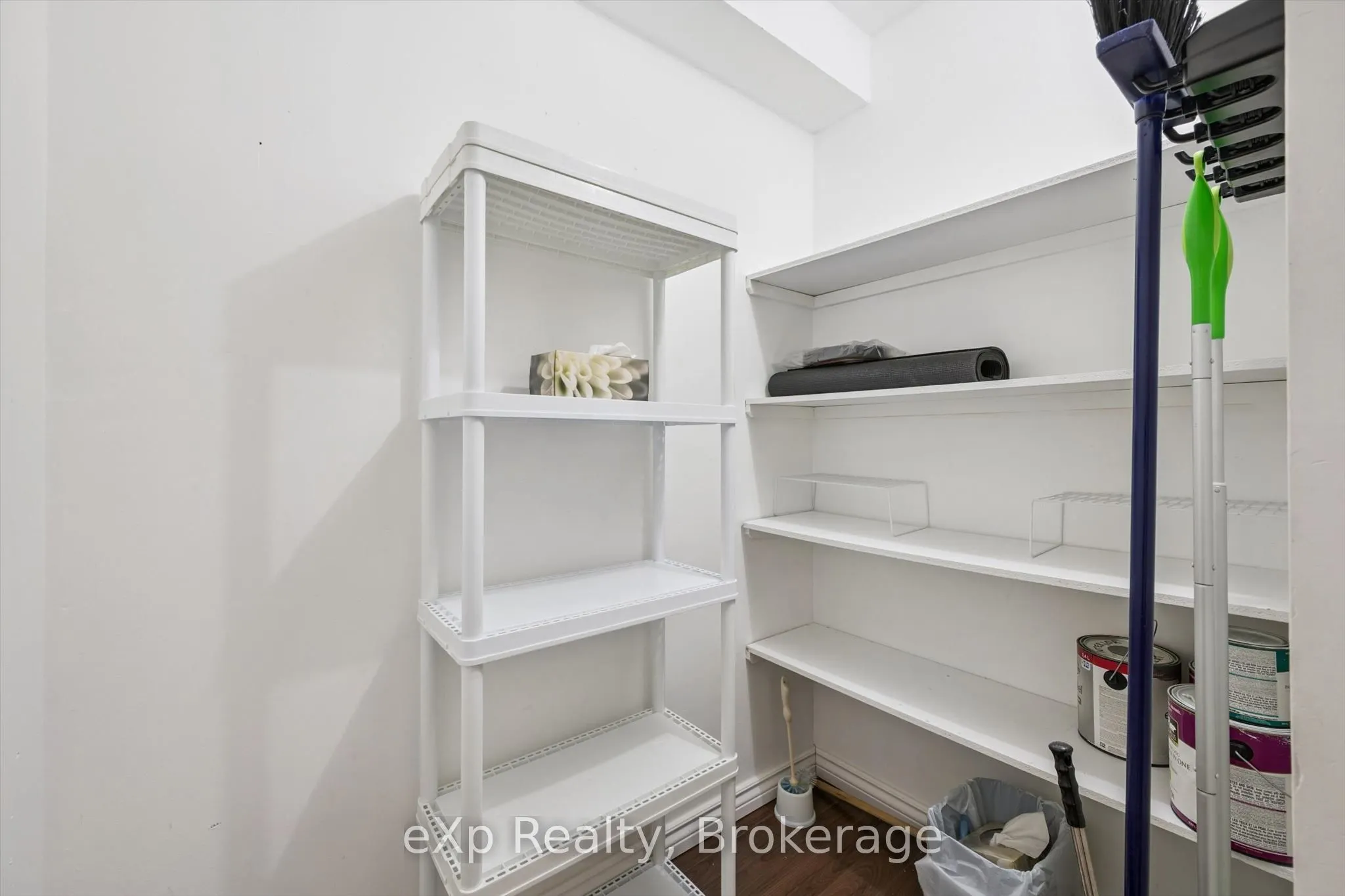 65 Silvercreek Parkway N #404