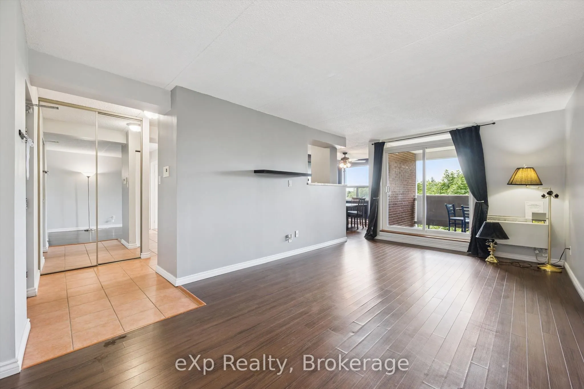 65 Silvercreek Parkway N #404