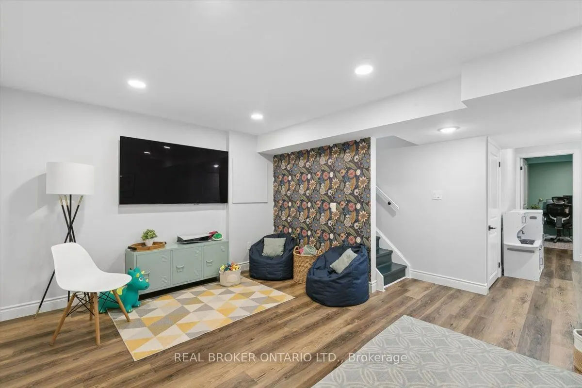 180 Highland Crescent #10