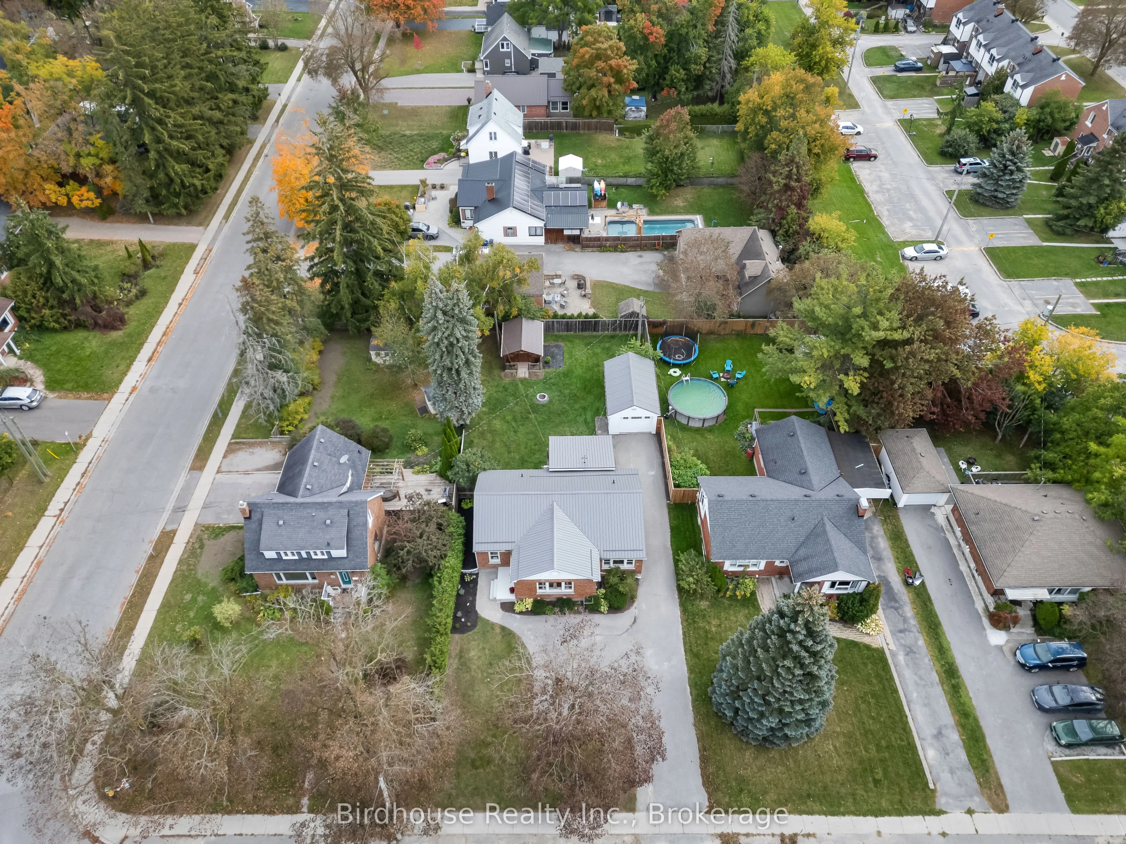 14 Angeline Street S