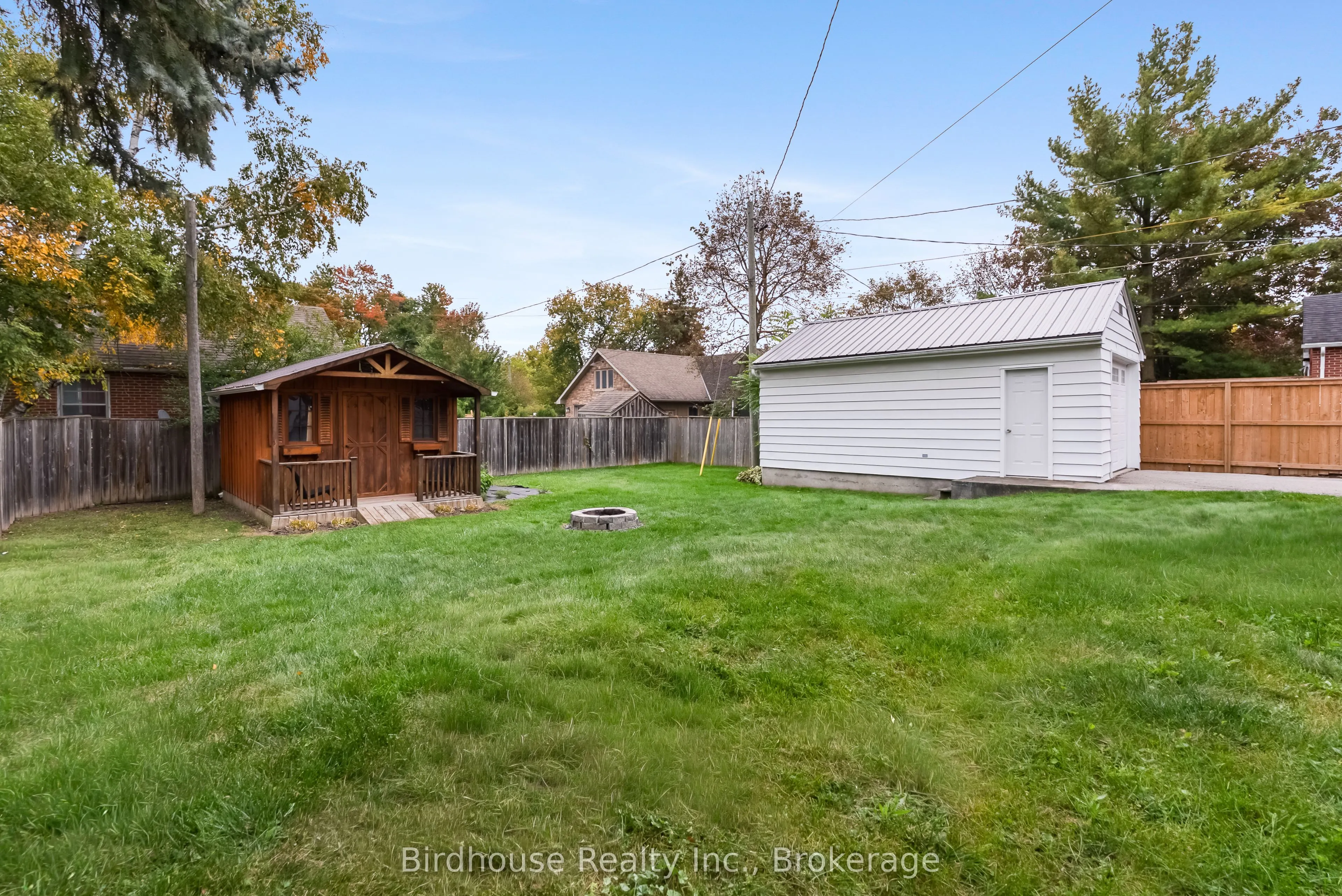 14 Angeline Street S