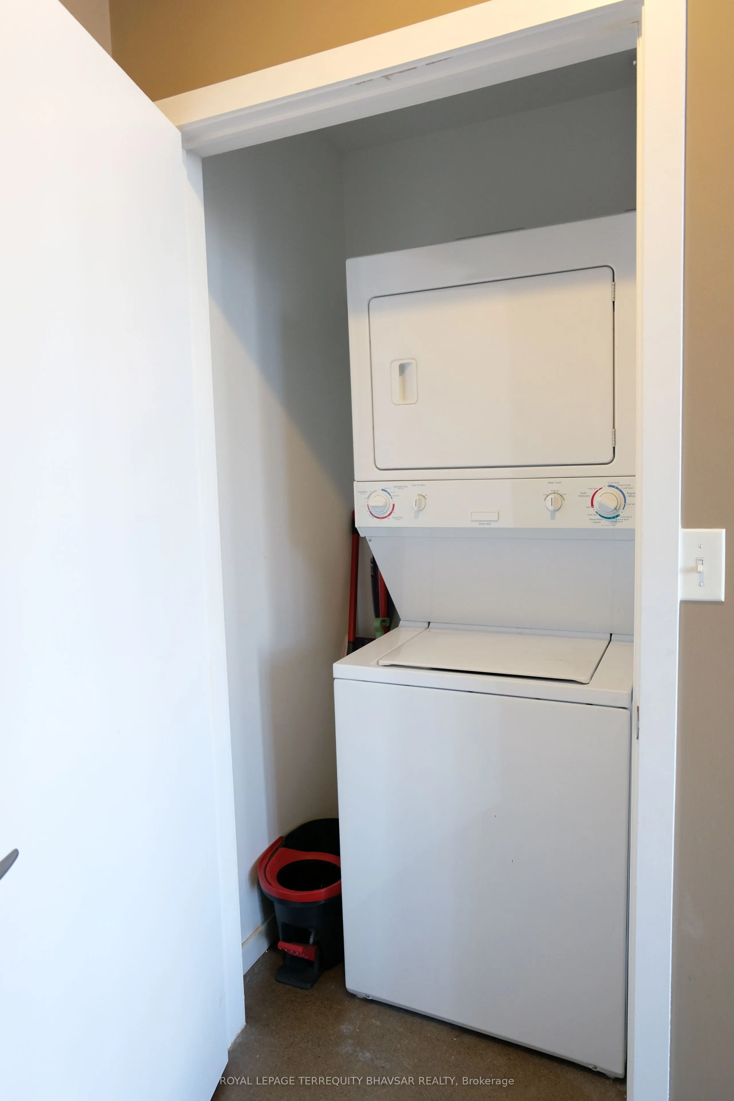 410 King Street W #505
