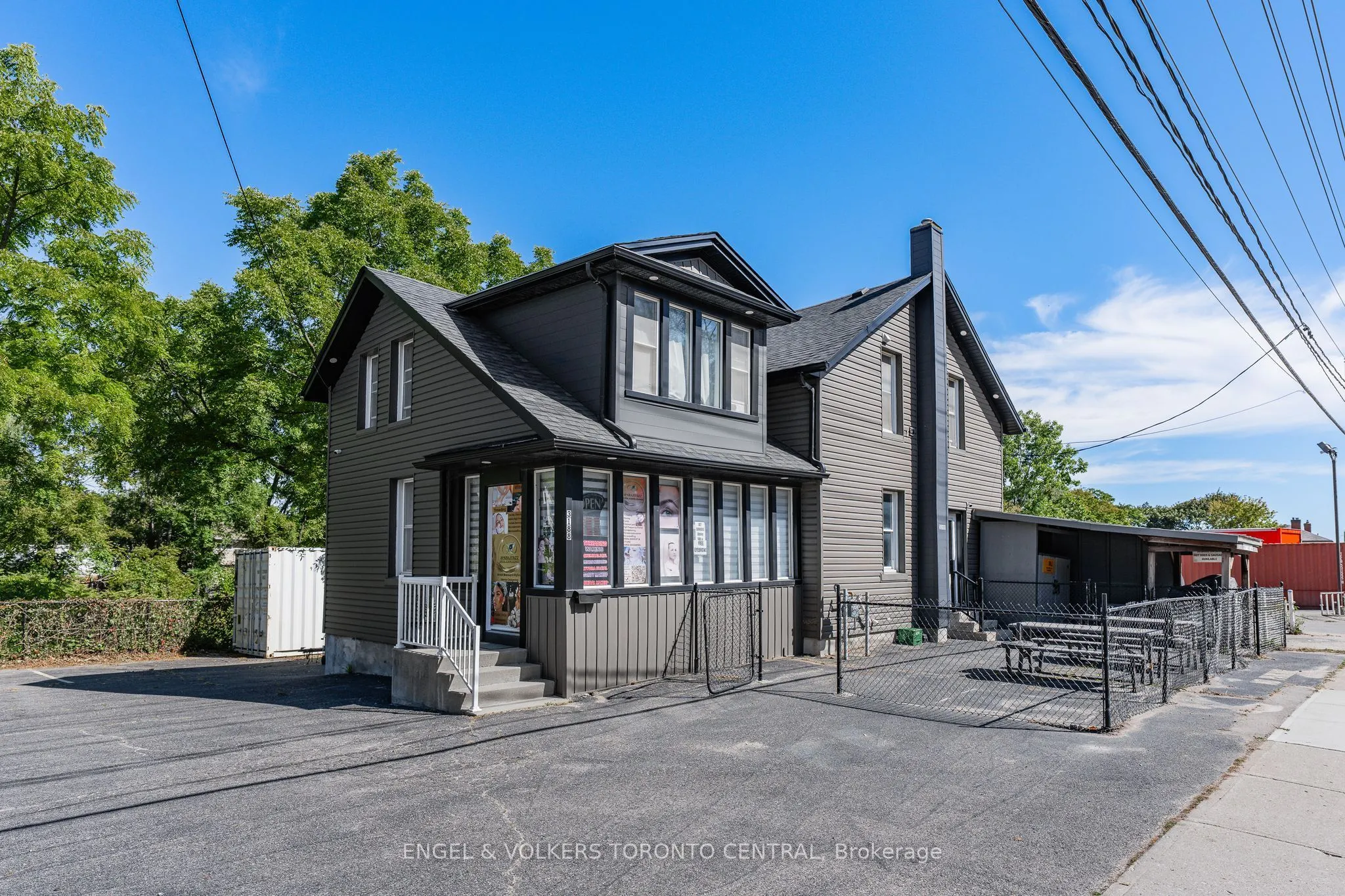 3188 King Street E