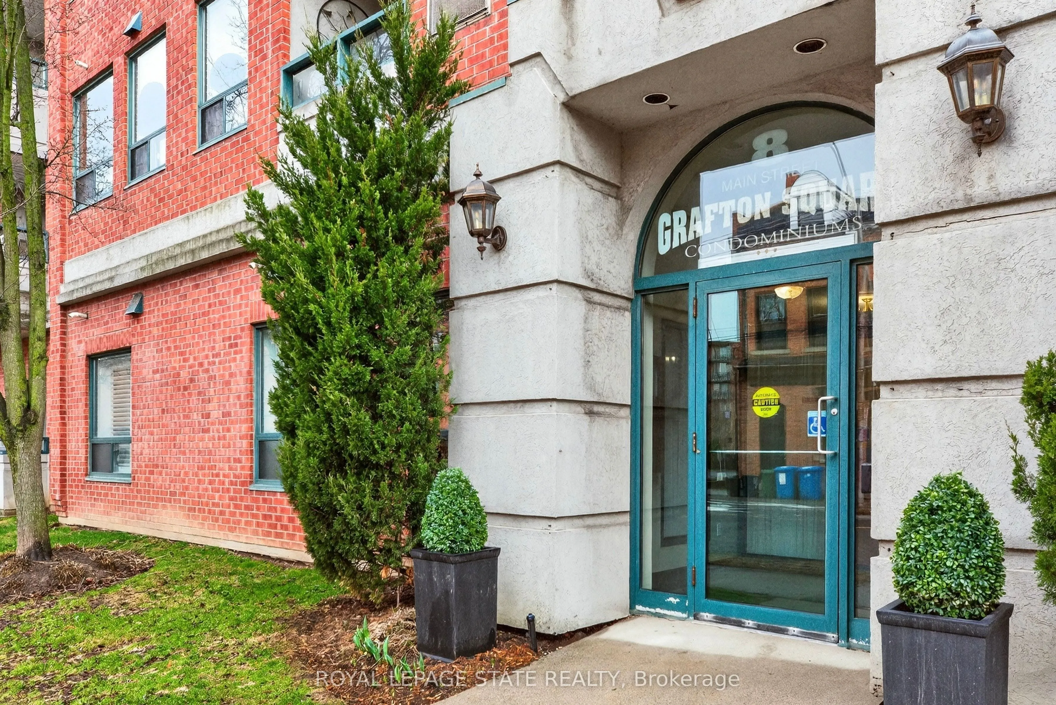 8 Main Street #101