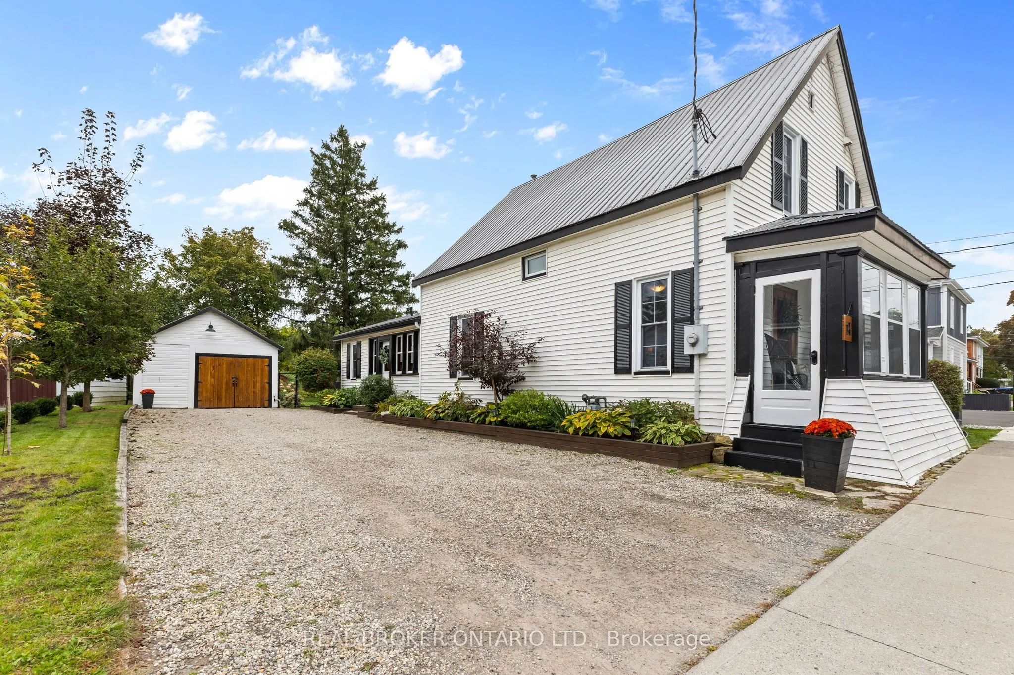 14 Victoria Avenue