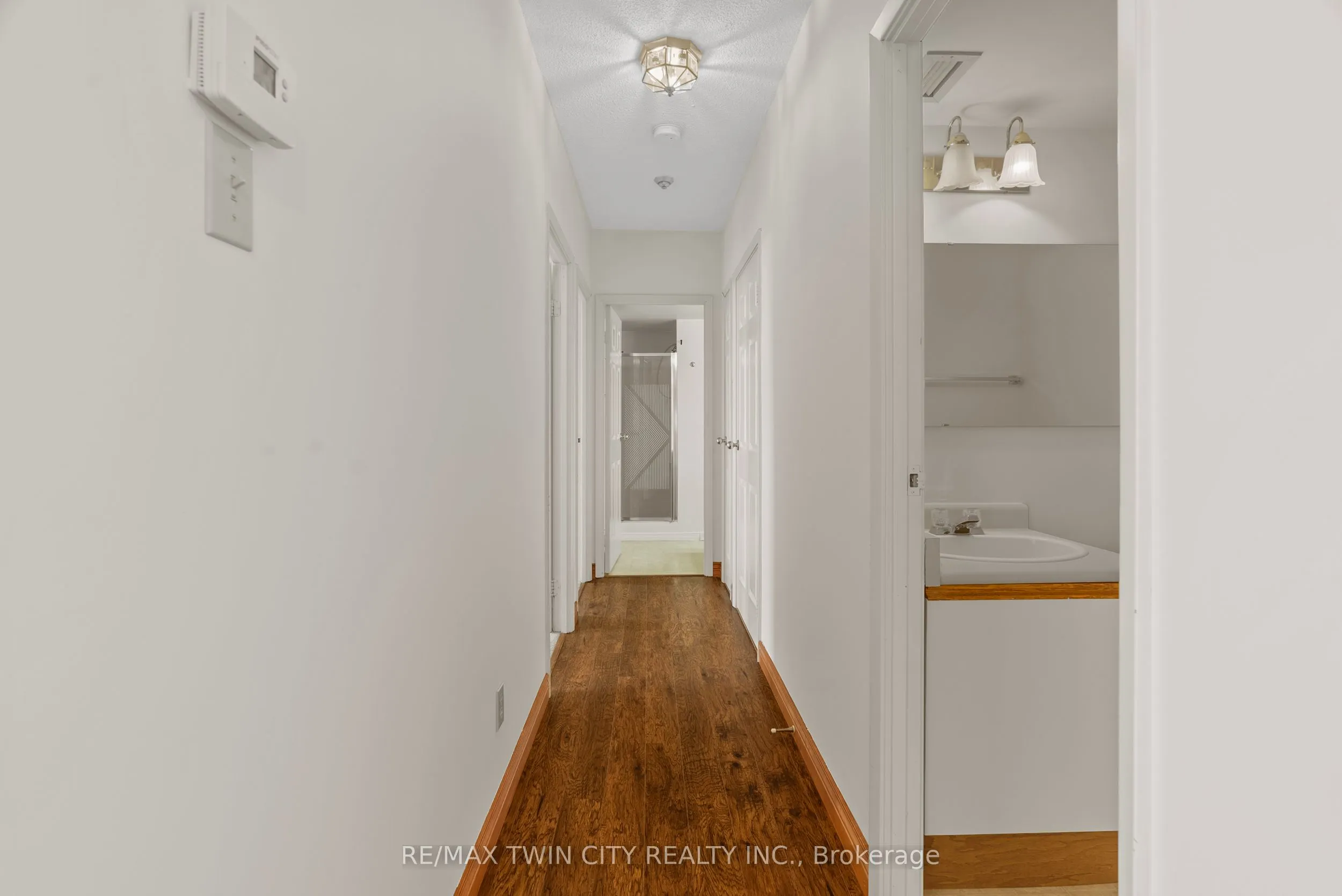 9 Bonheur Court #905