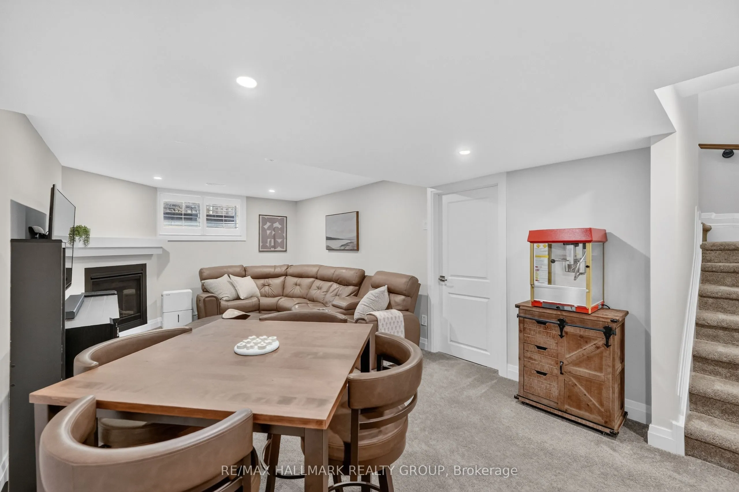 102 Aquarium Avenue