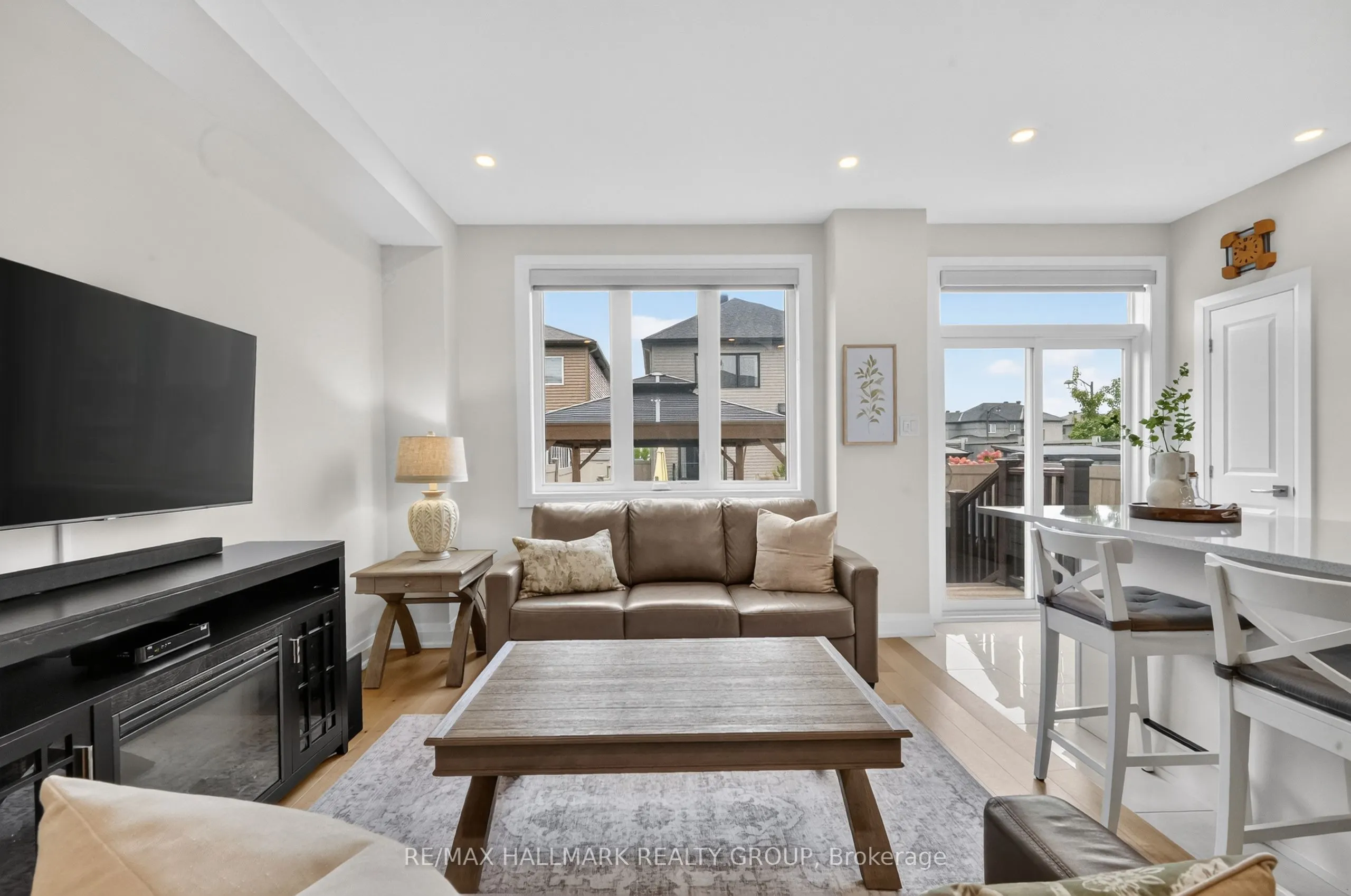 102 Aquarium Avenue