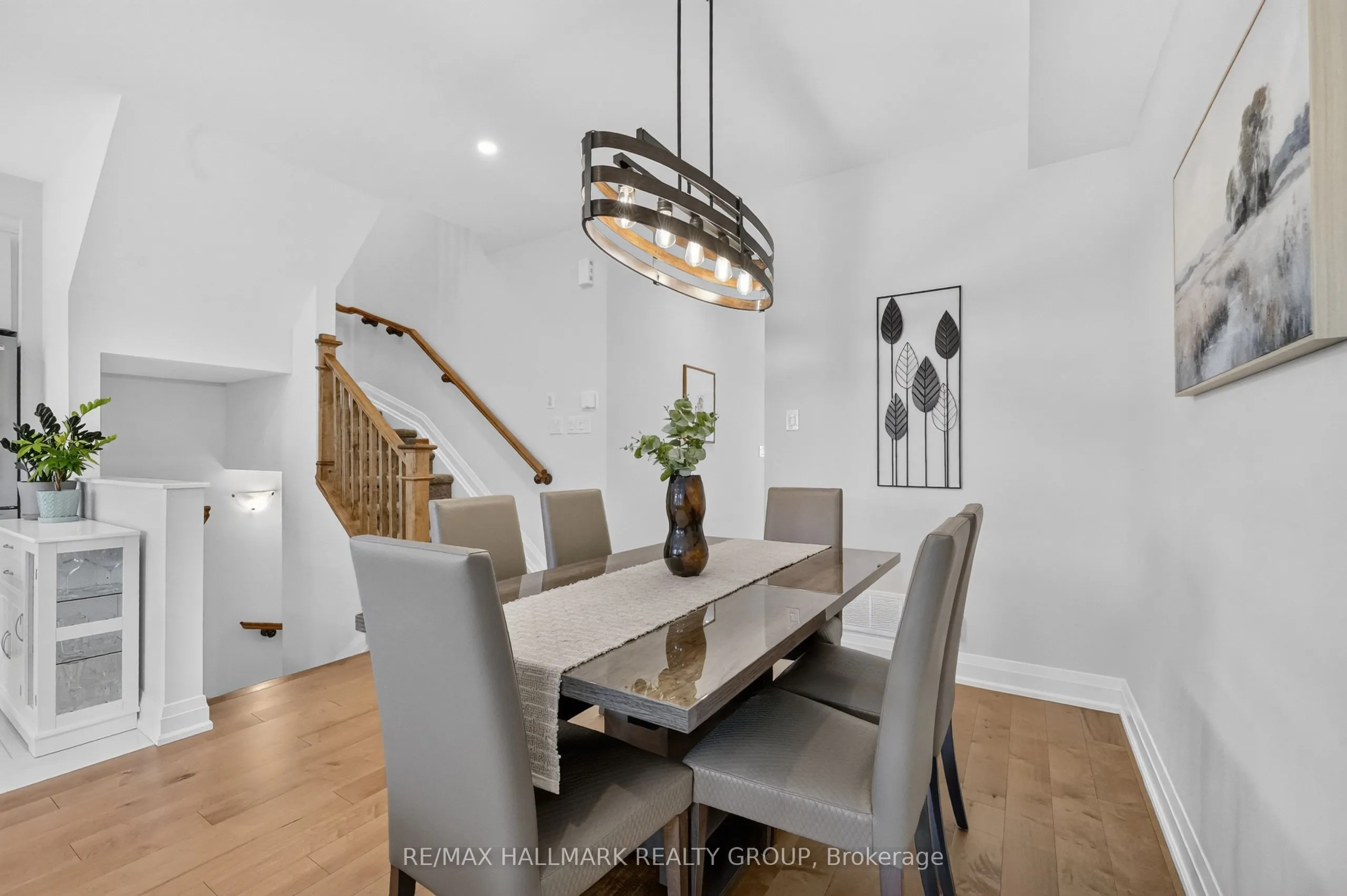 102 Aquarium Avenue