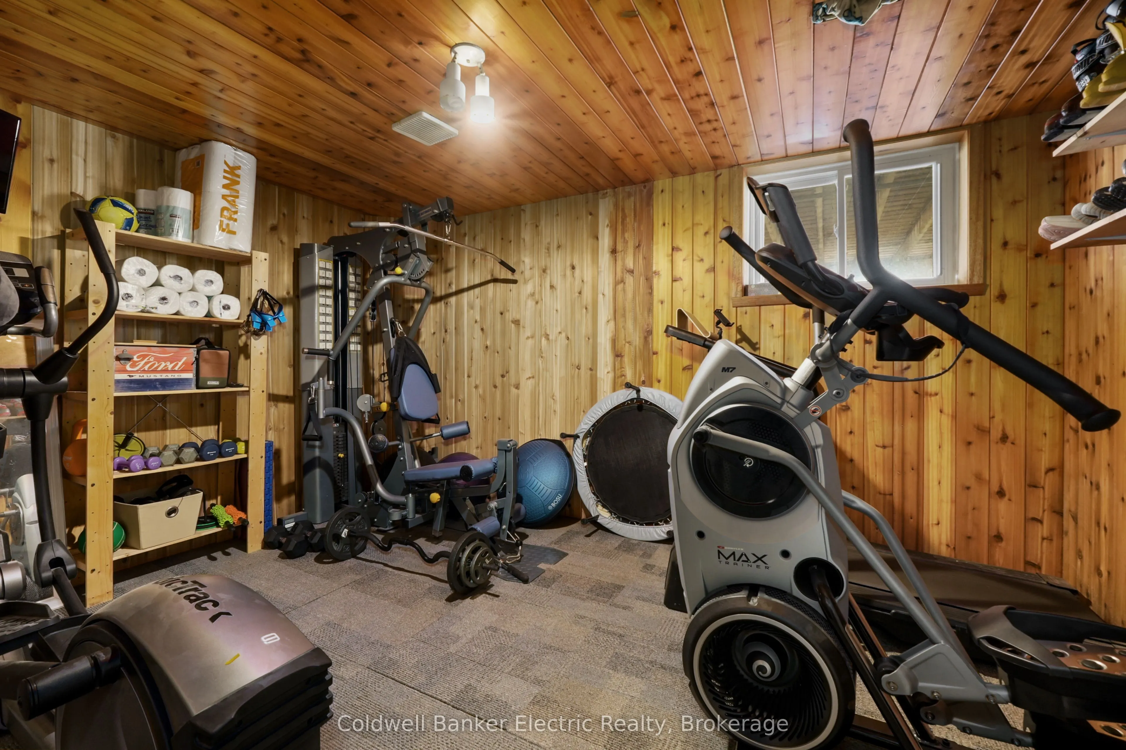 1305 Holden Road
