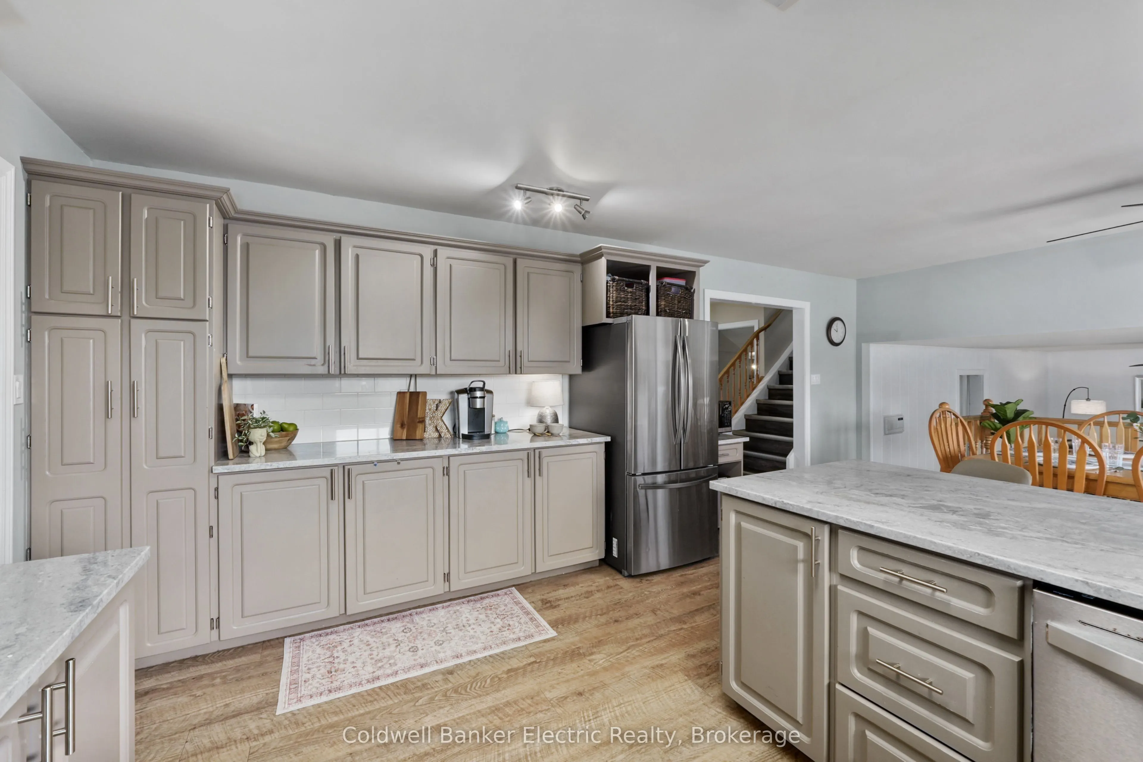 1305 Holden Road