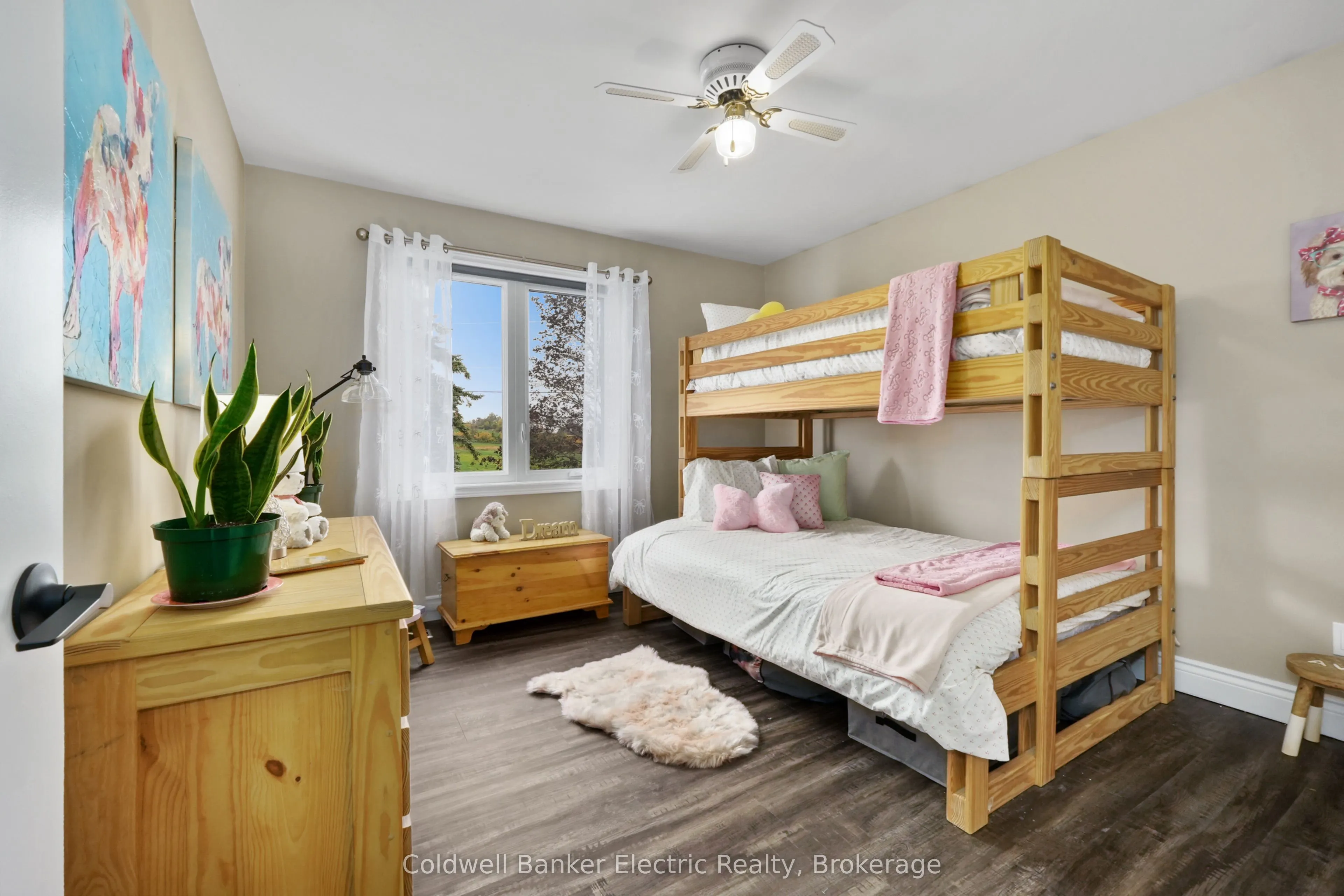 1305 Holden Road
