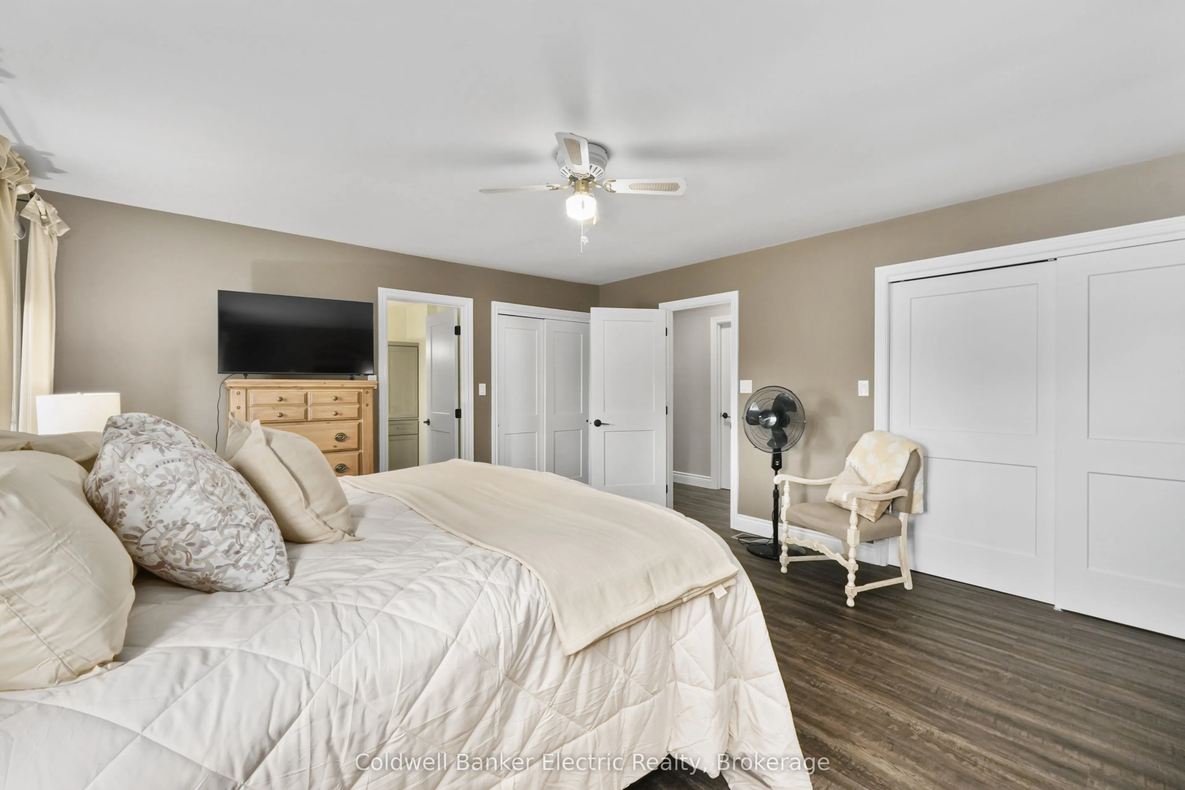 1305 Holden Road