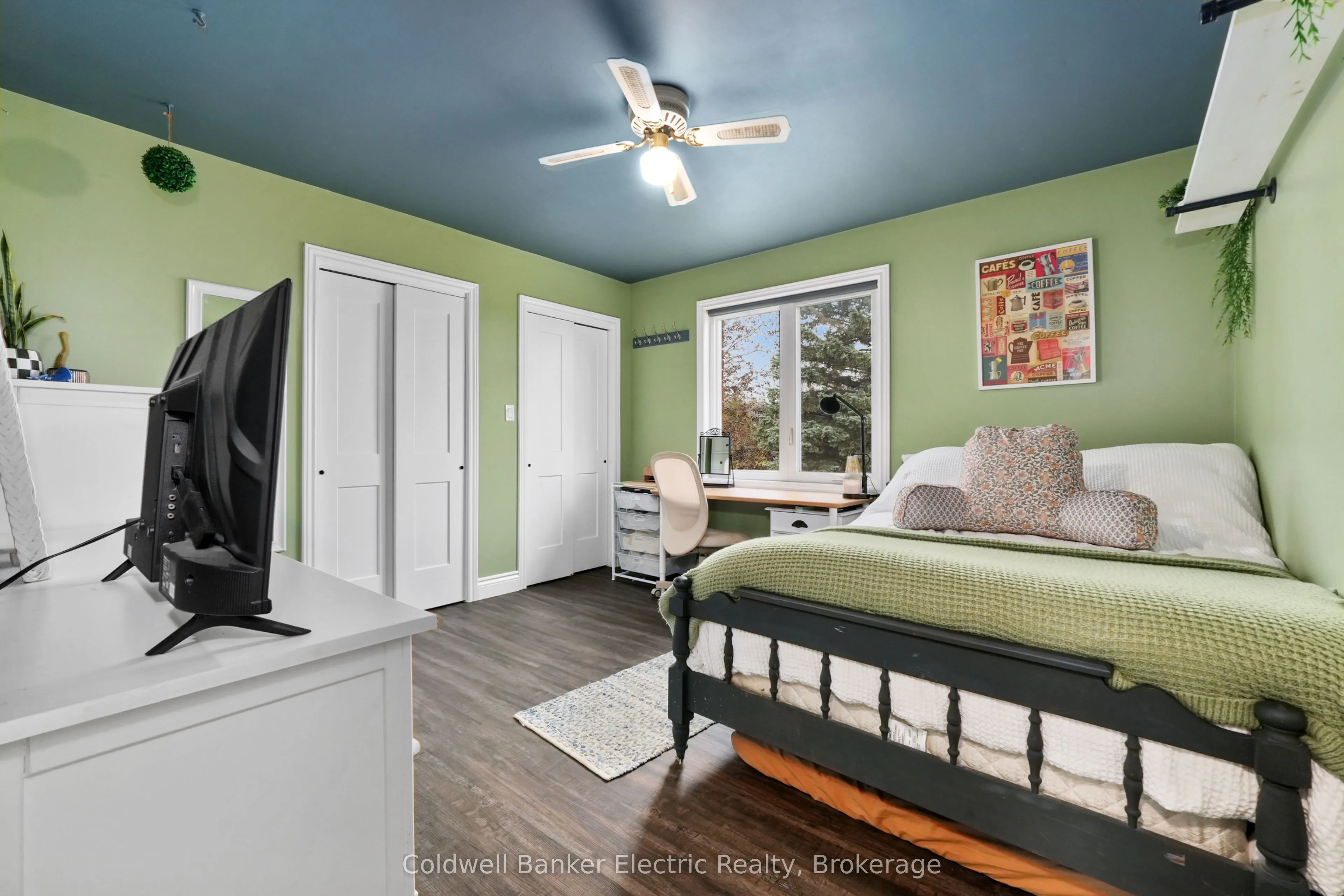 1305 Holden Road