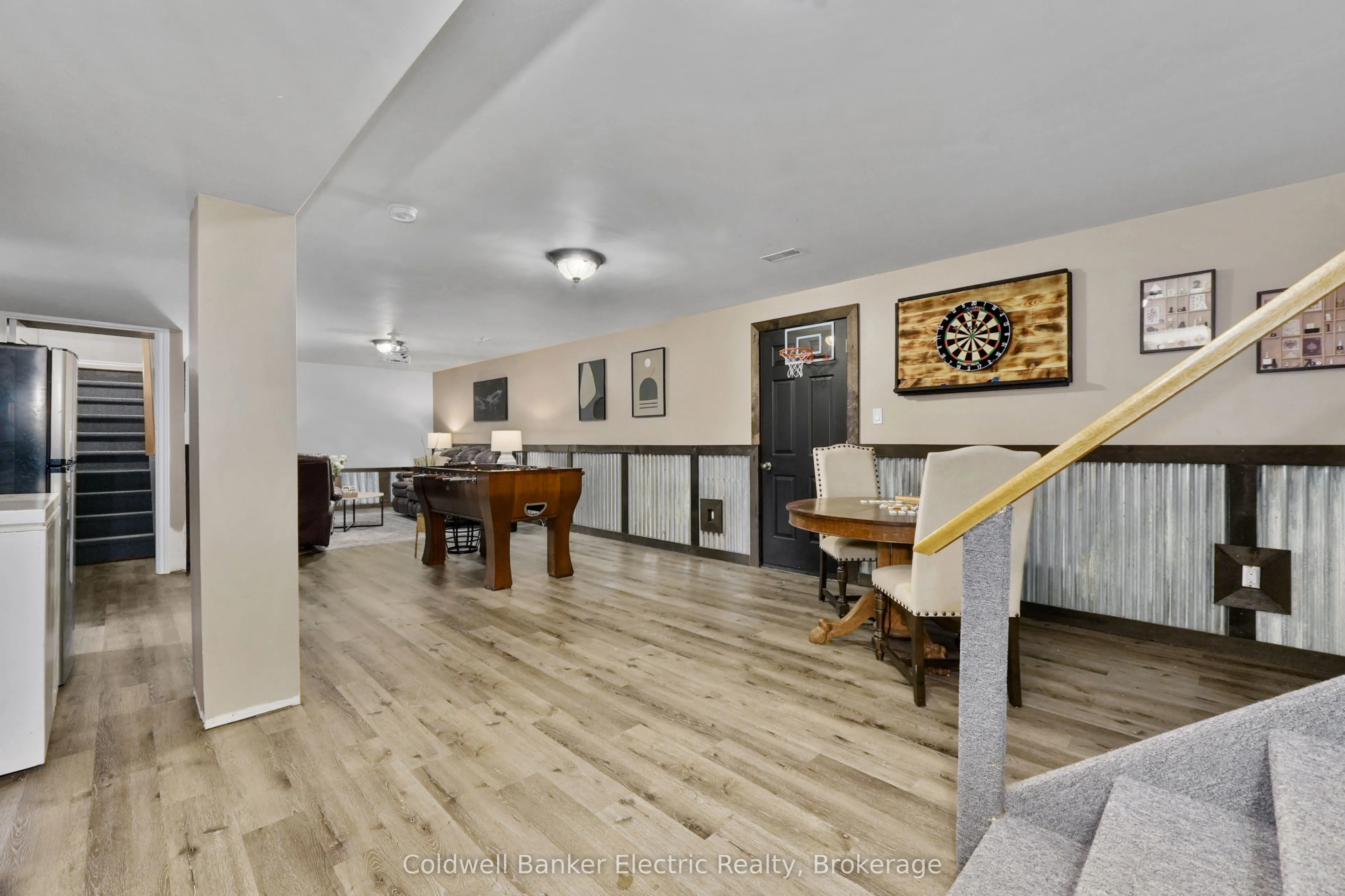1305 Holden Road