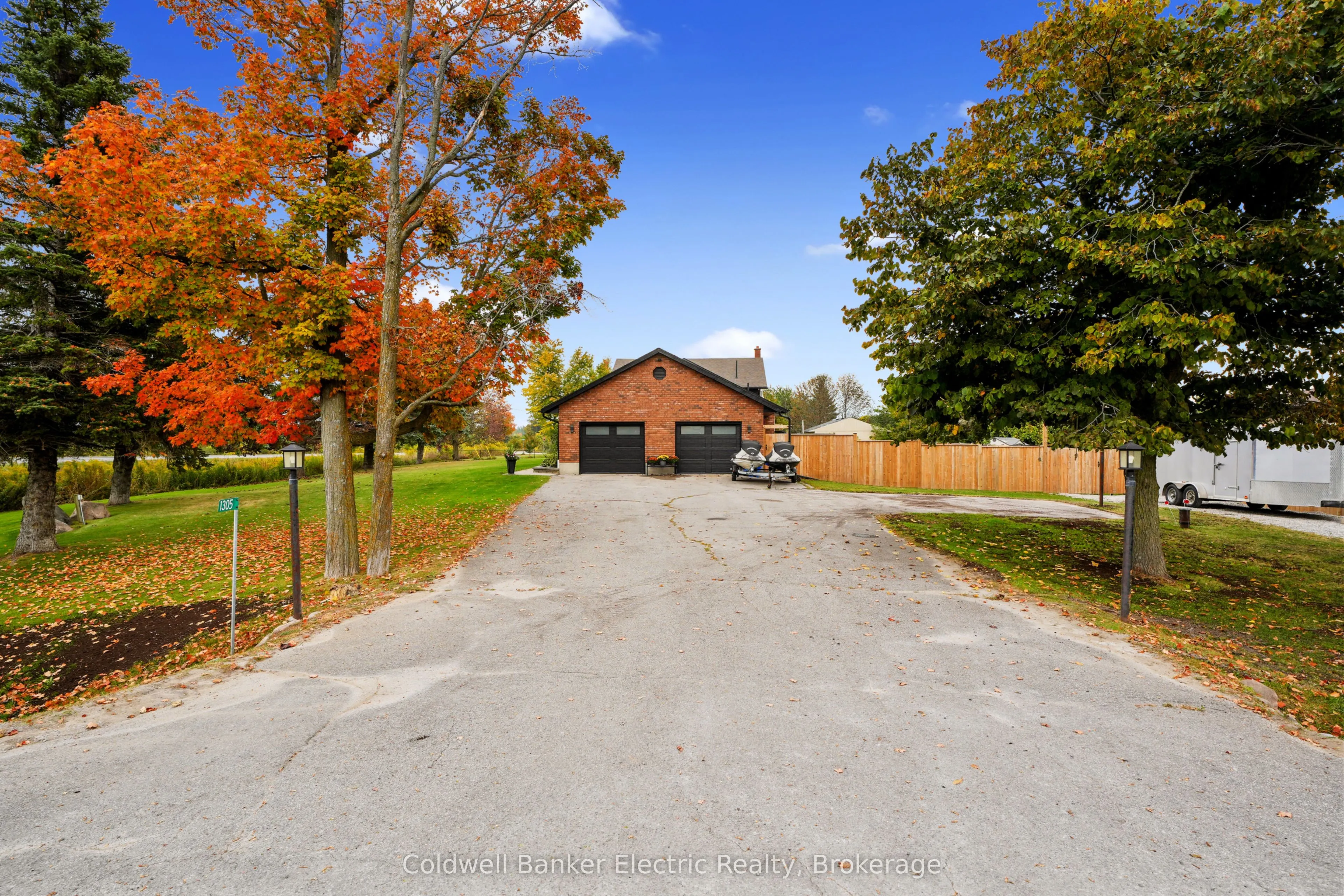 1305 Holden Road