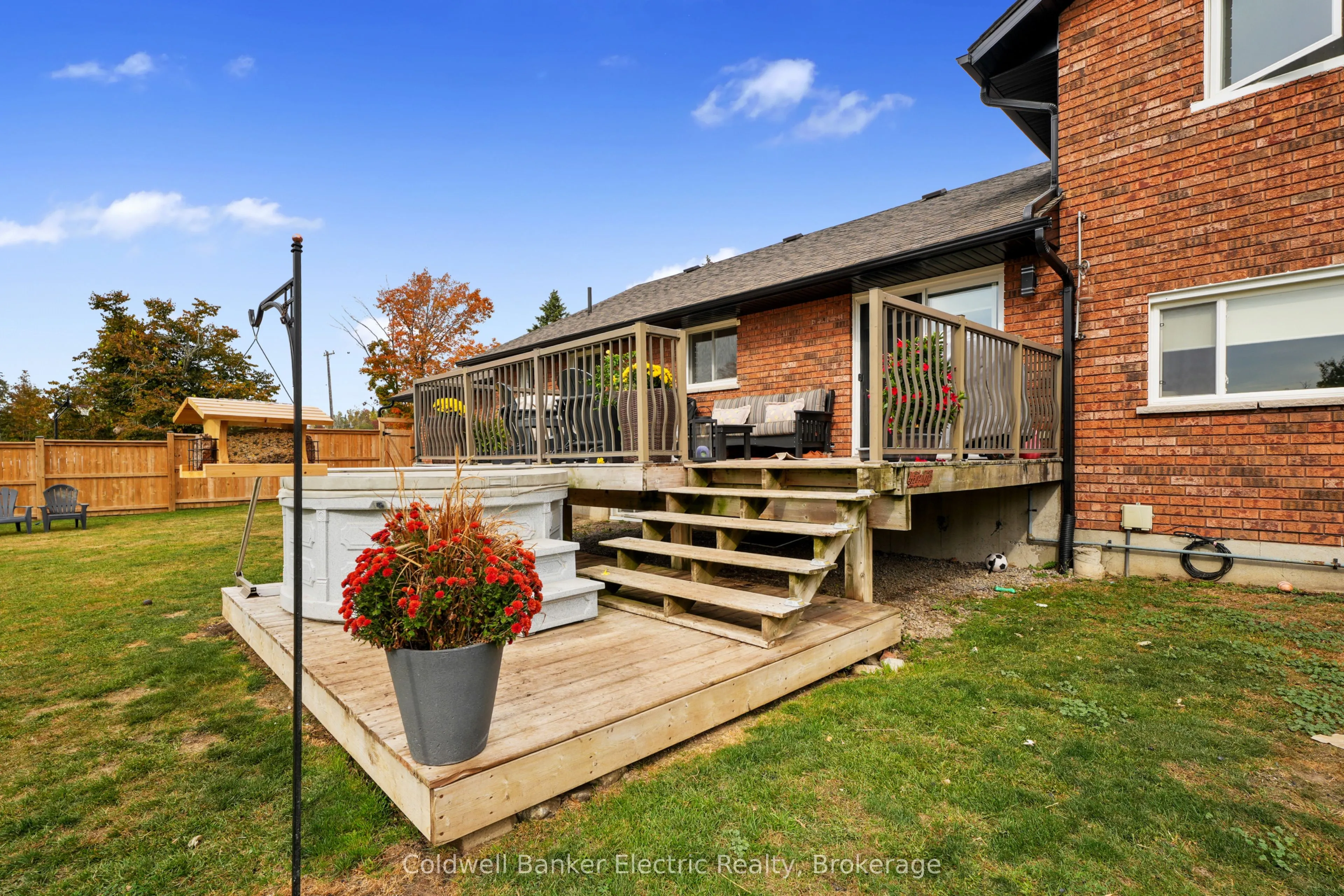 1305 Holden Road
