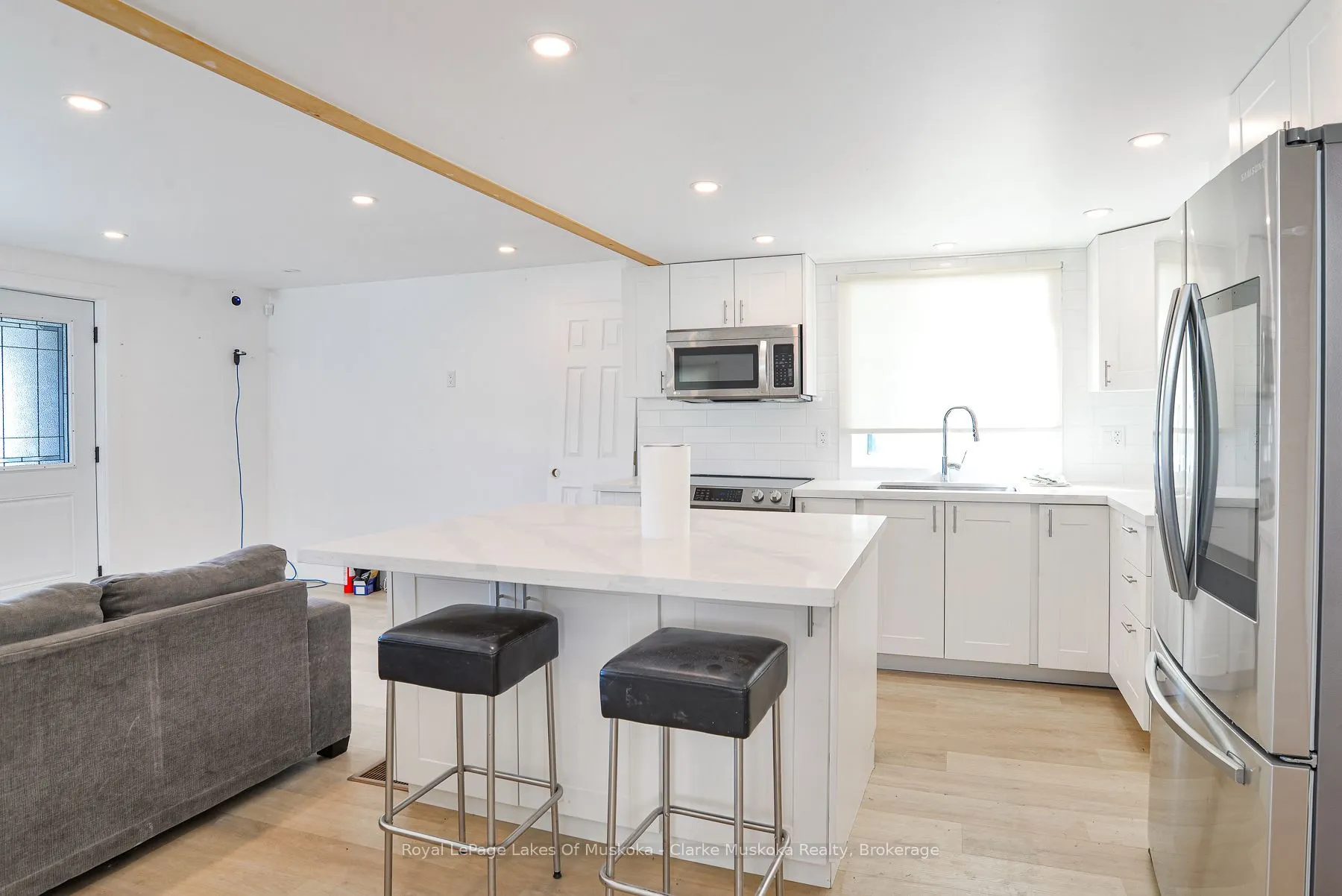 815 MUSKOKA Road S
