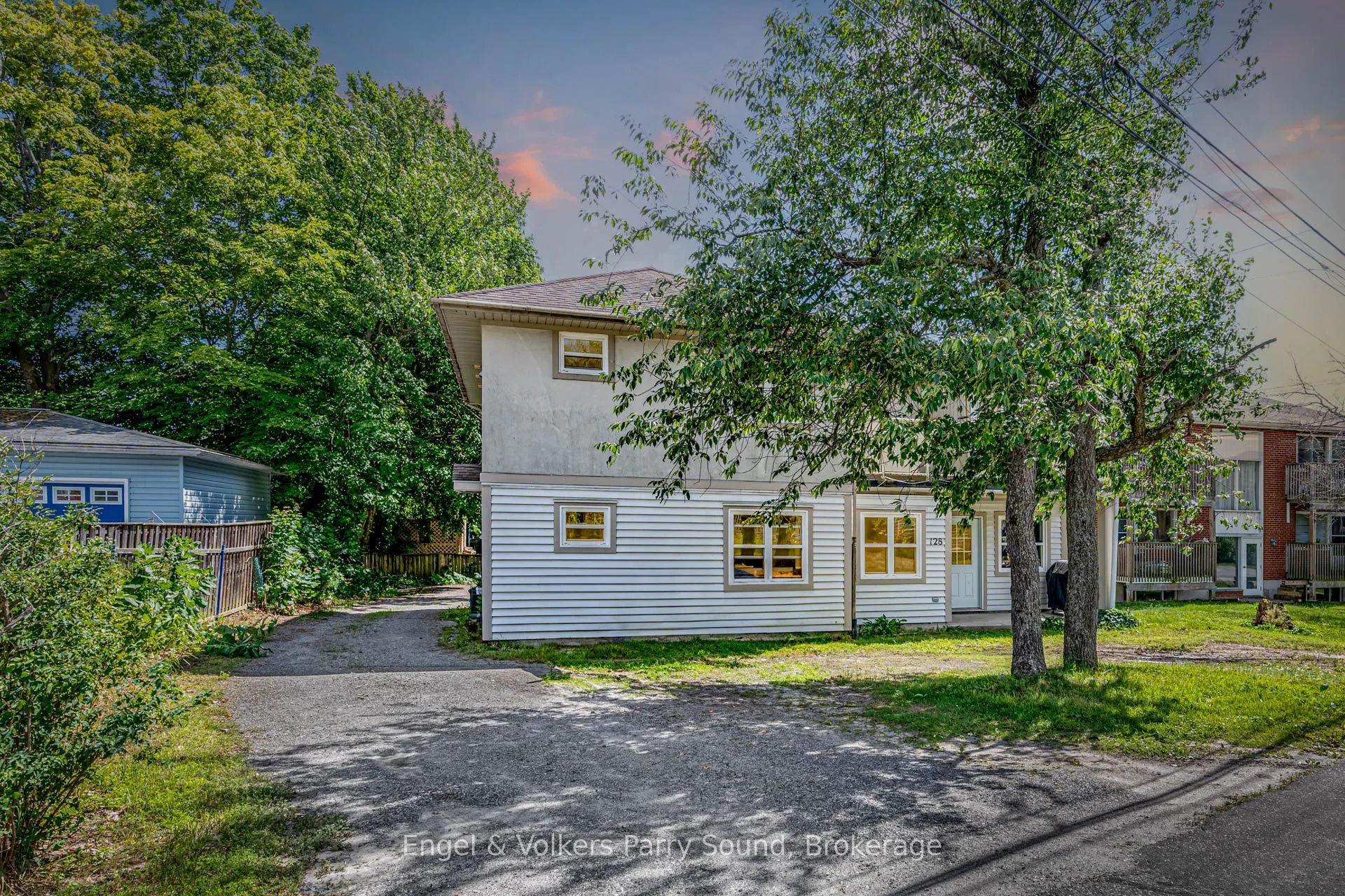 128 ISABELLA Street