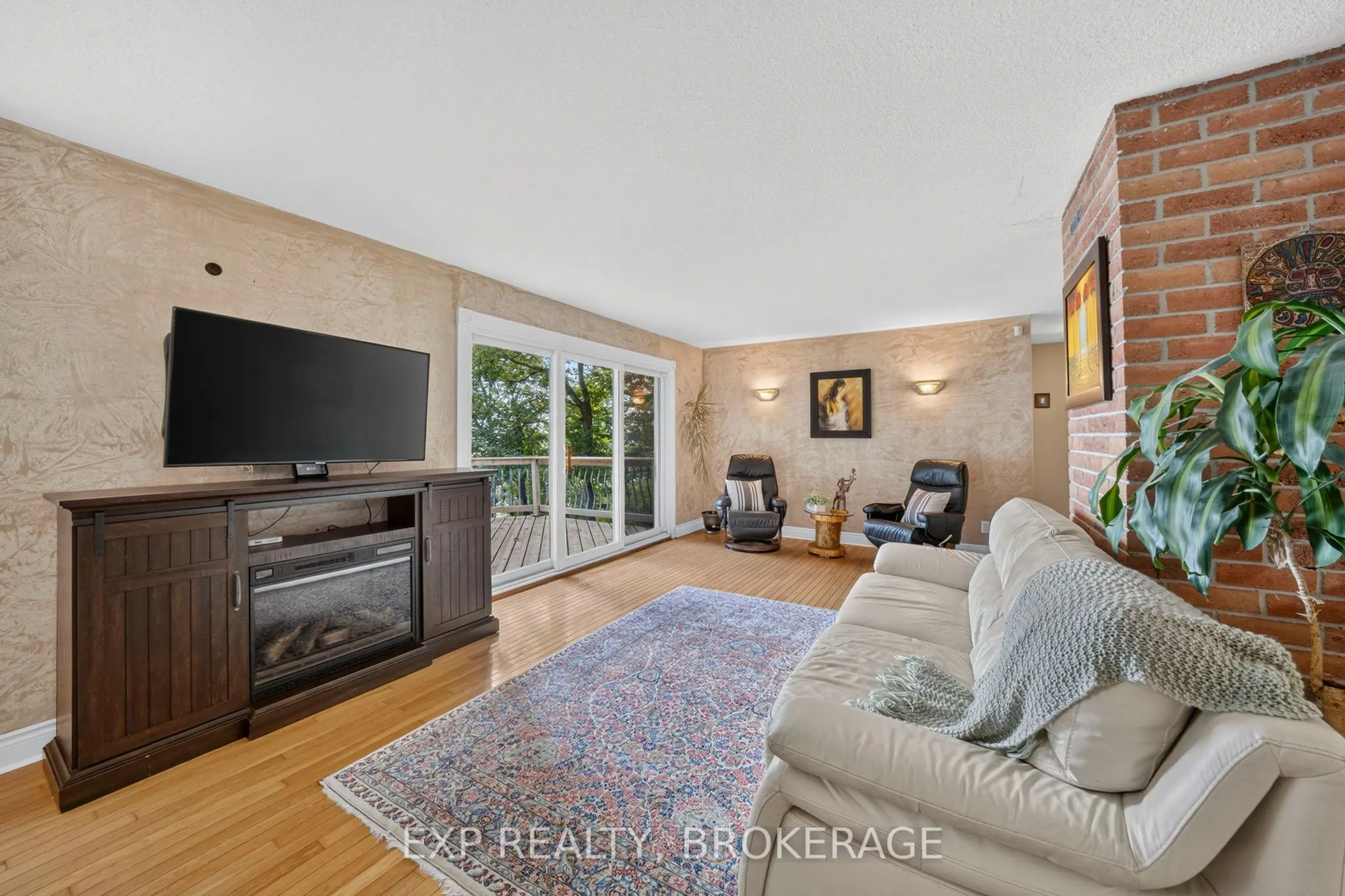 182 Nicholson Point Road