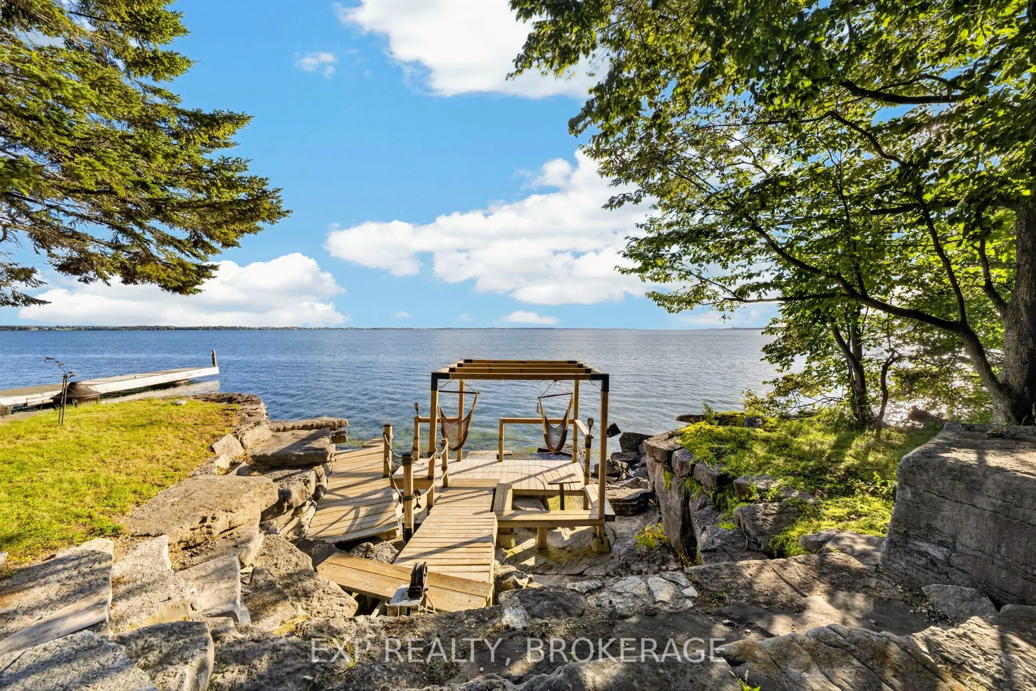 182 Nicholson Point Road