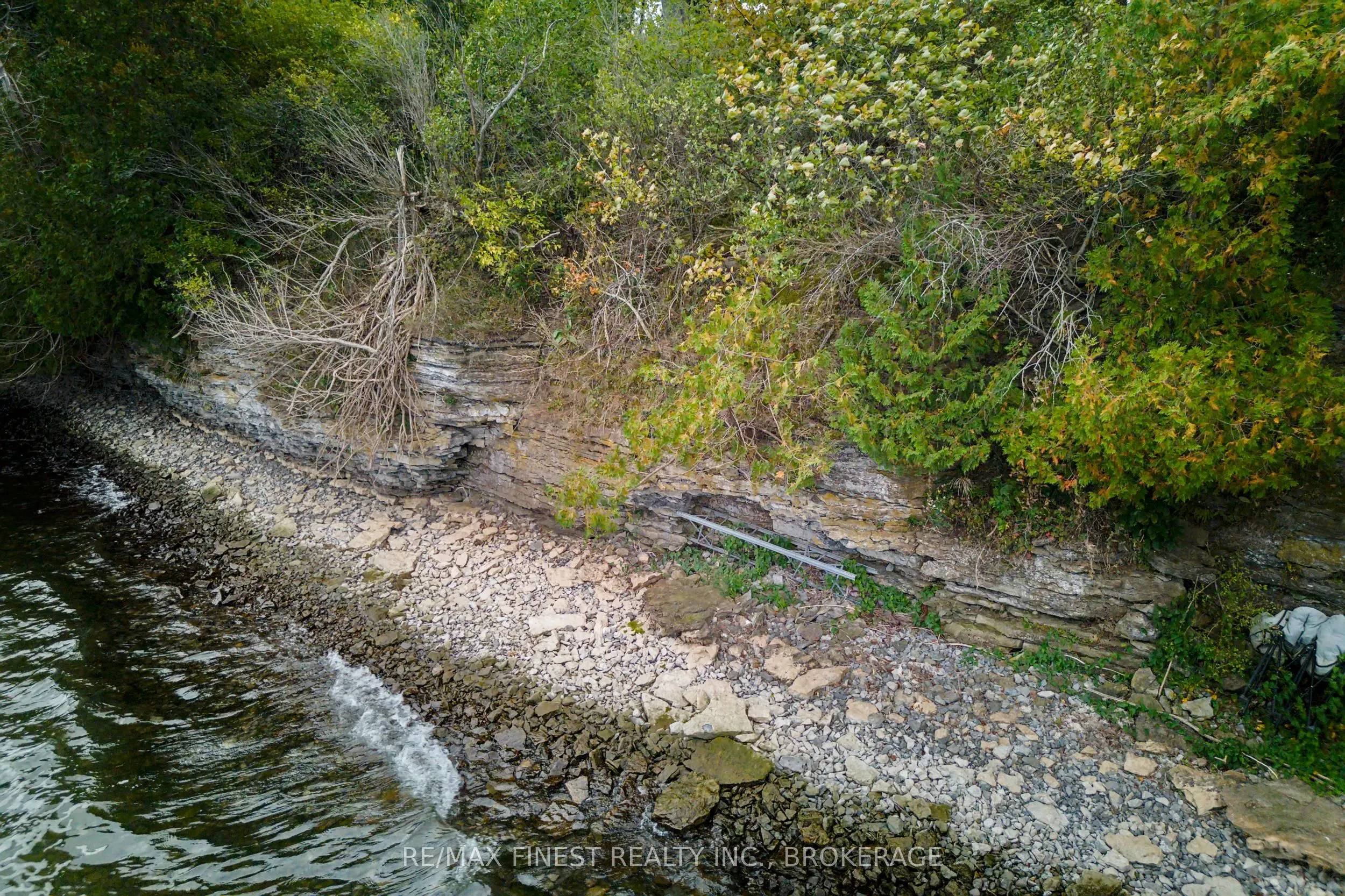 1600 Front Road