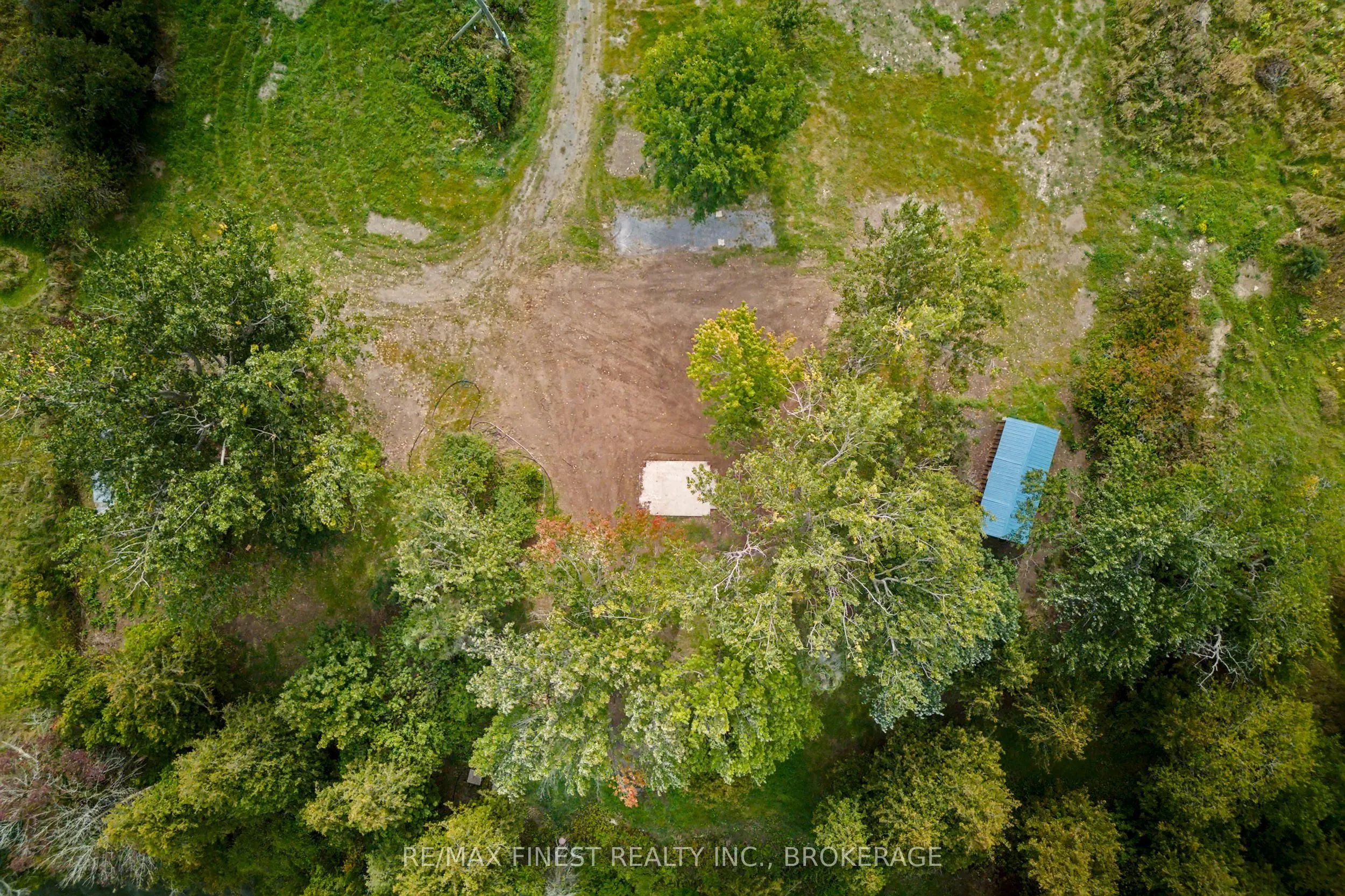 1600 Front Road